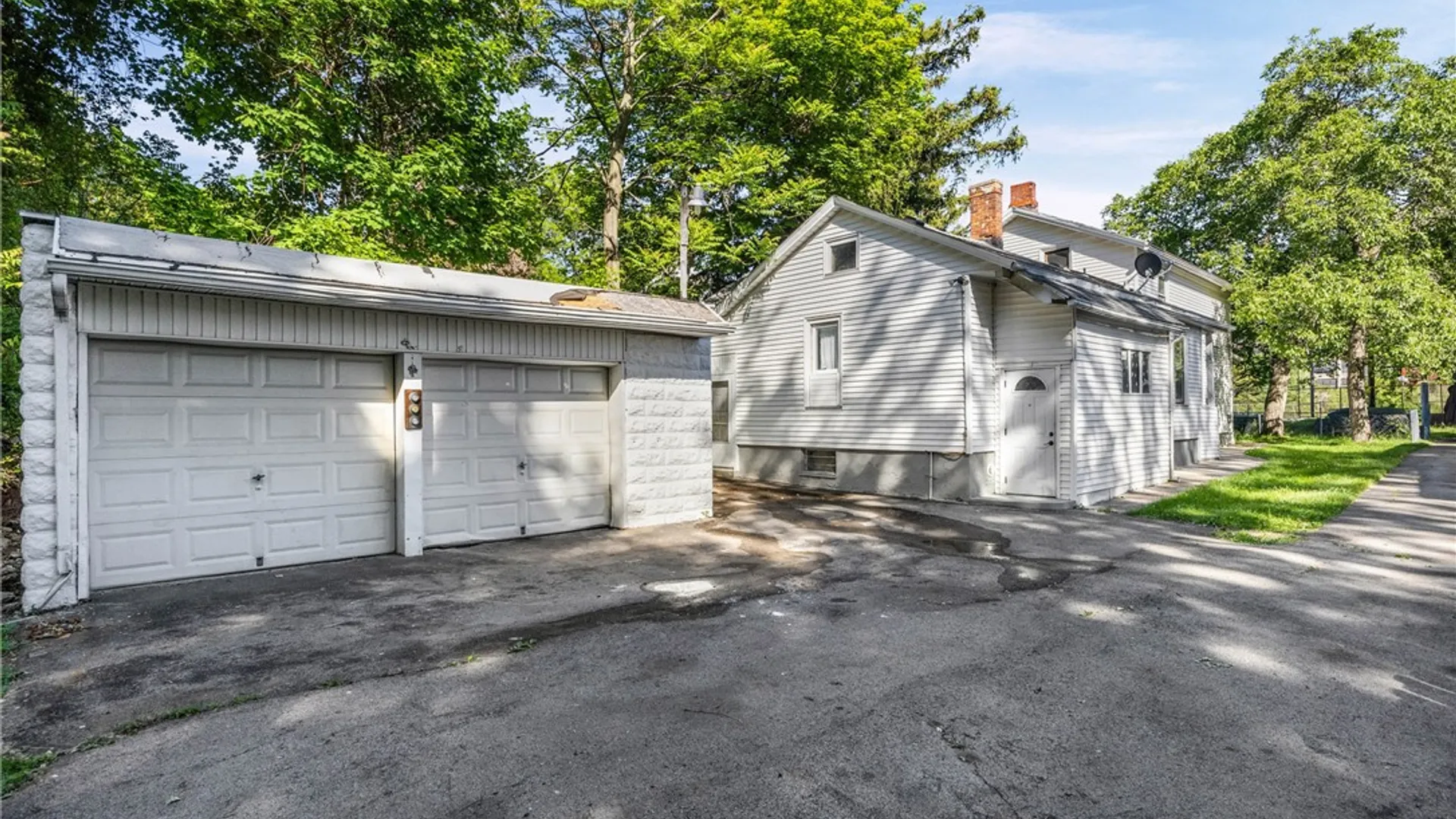 Property at 34 Scrantom Street, Rochester, NY 14605 28