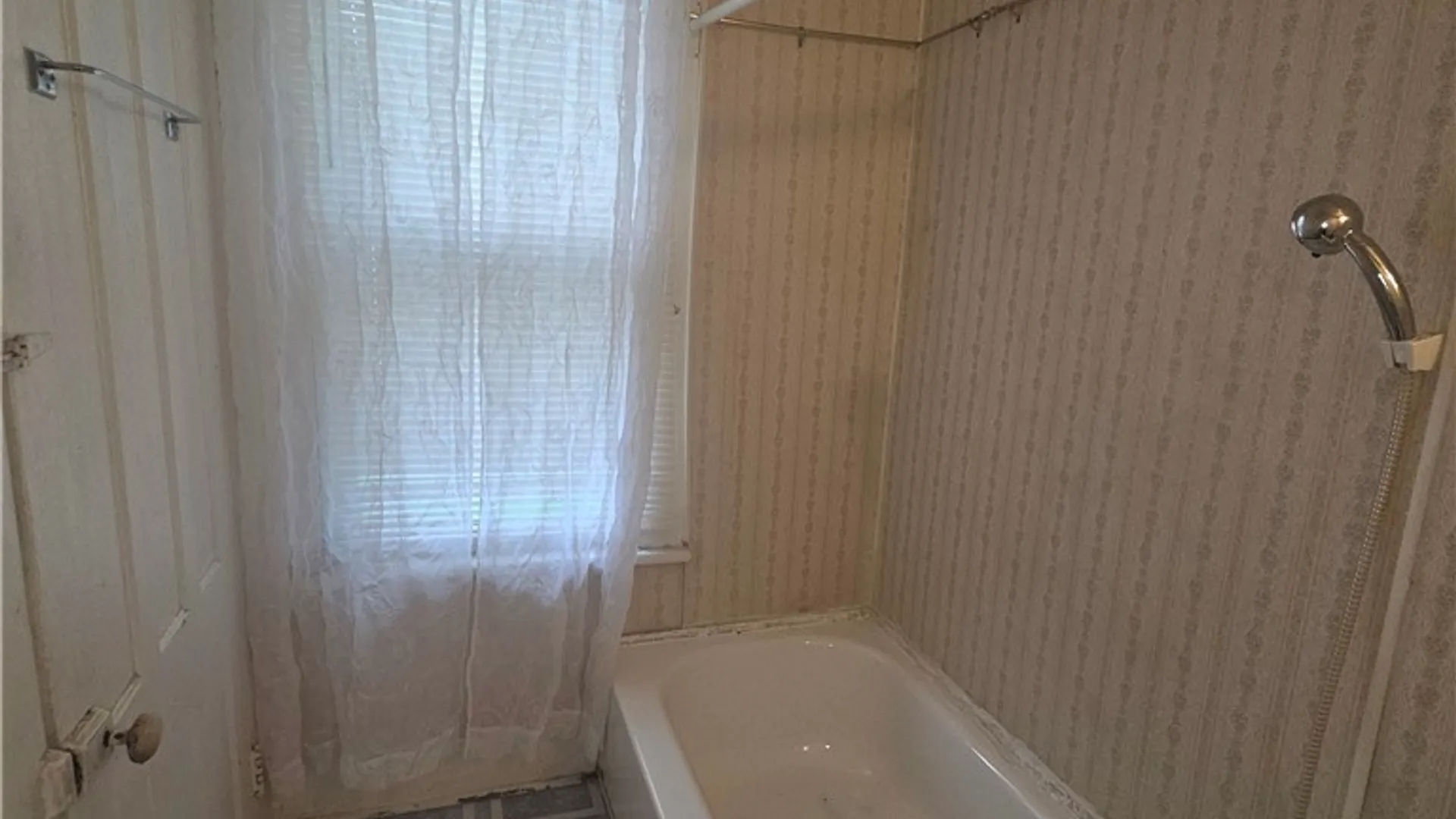 Property at 513 Rowland Street, Syracuse, NY 13204 18