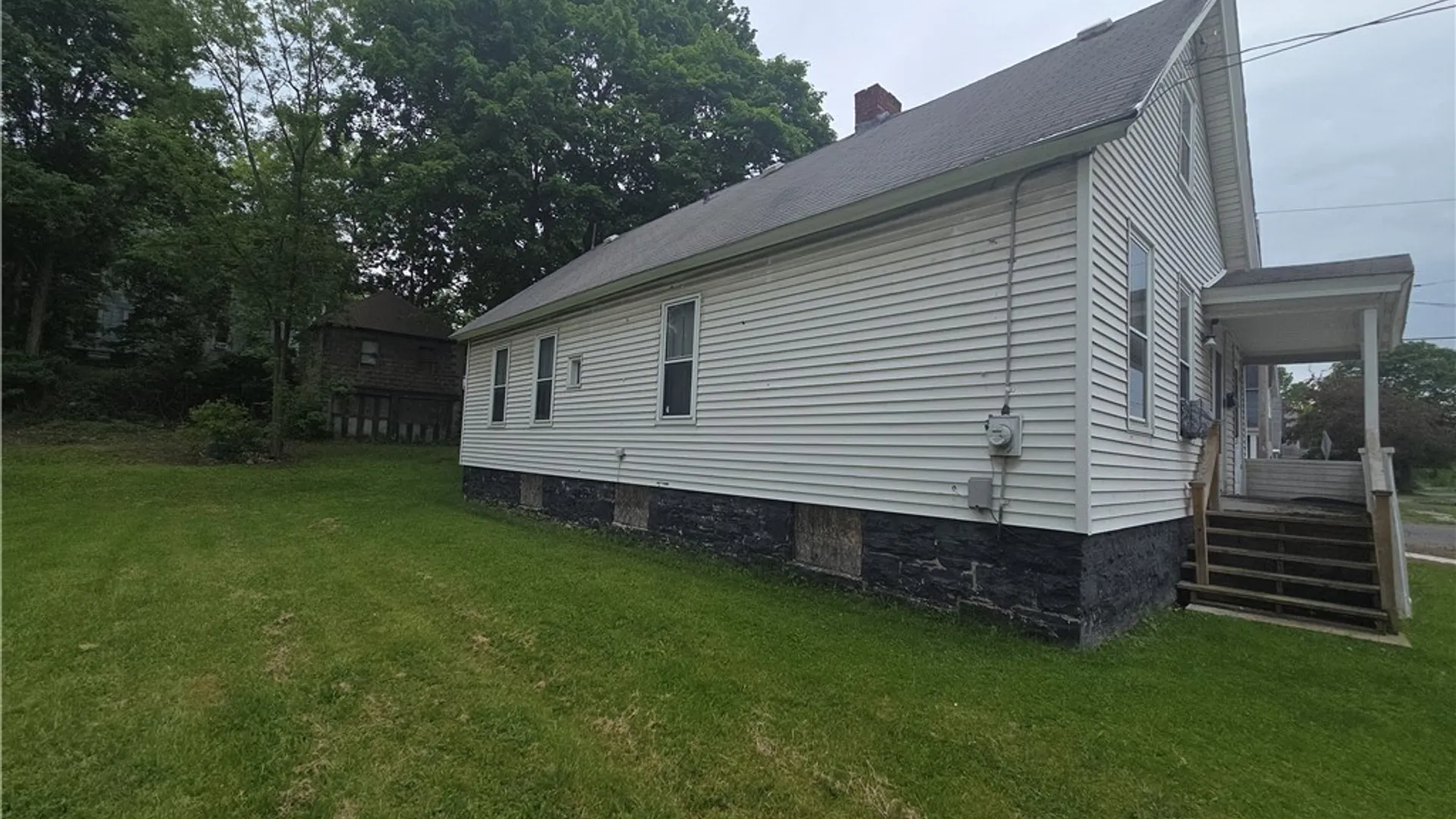 Property at 513 Rowland Street, Syracuse, NY 13204 3