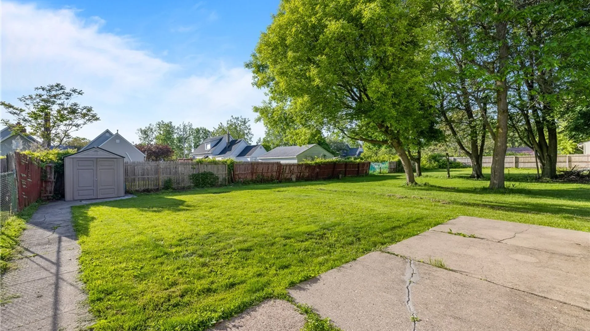 Property at 192 Baitz Avenue, Buffalo, NY 14206 6