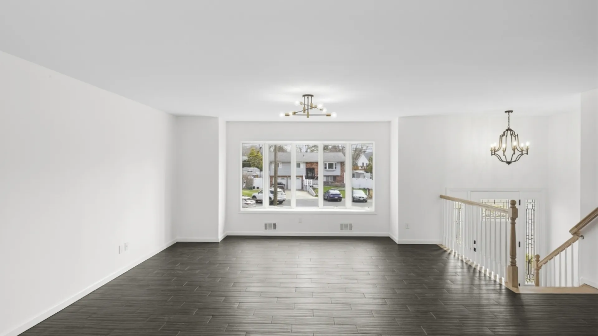 Property at 22 Roslyn Ct, East Patchogue, NY 11772 12