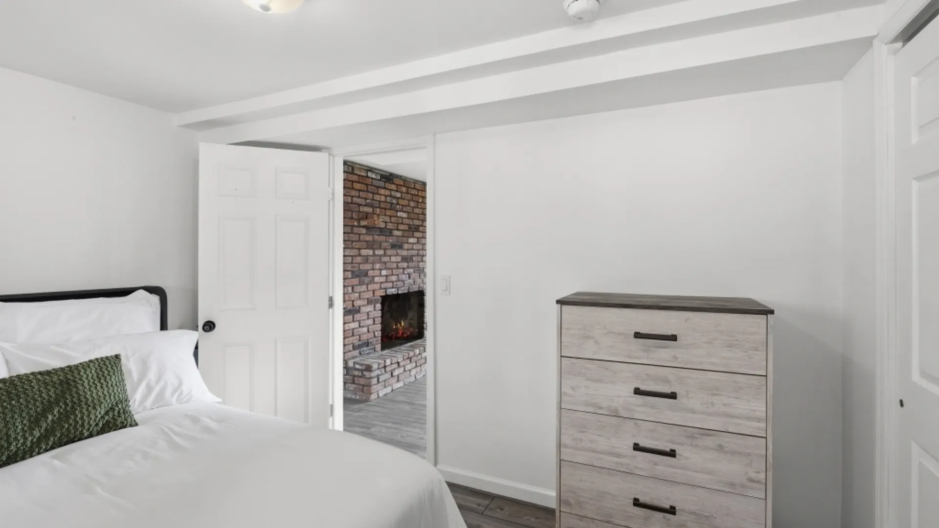 Property at 22 Roslyn Ct, East Patchogue, NY 11772 31