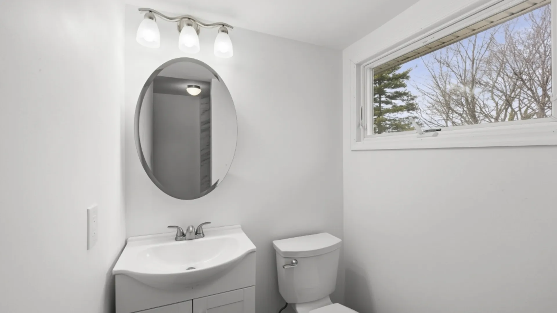 Property at 22 Roslyn Ct, East Patchogue, NY 11772 38