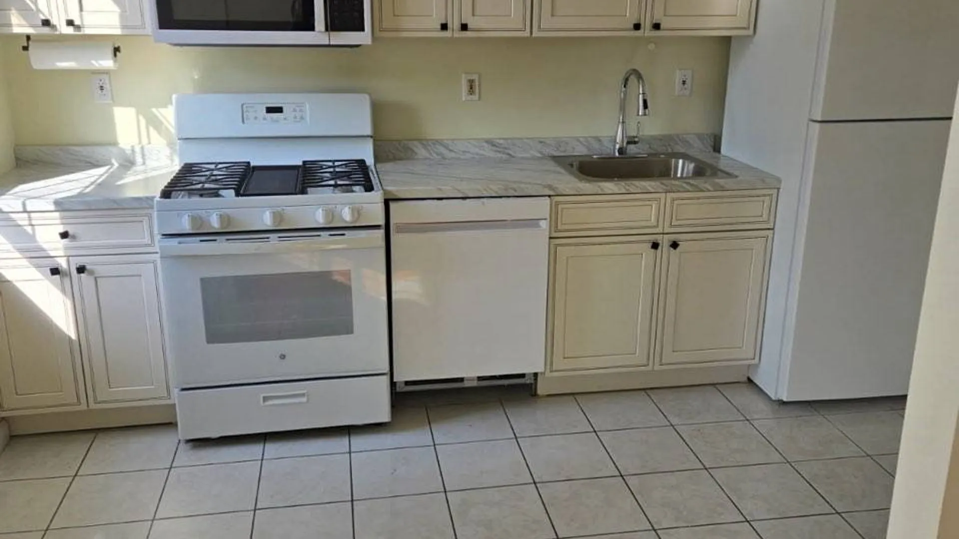 Property at 121 Weirfield Street, Brooklyn, NY 11221 3