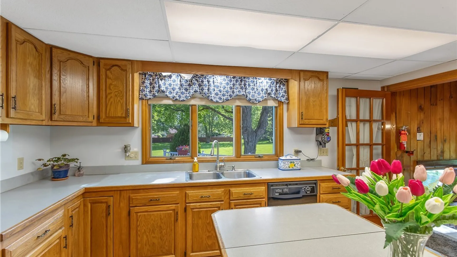 Property at 6176 Lakeshore Road, Cicero, NY 13039 21