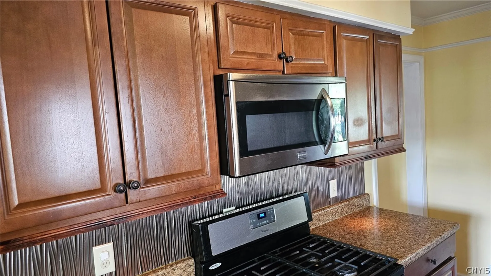 Property at 117 KIMBERLY Dr W, Camillus, NY 13219 4