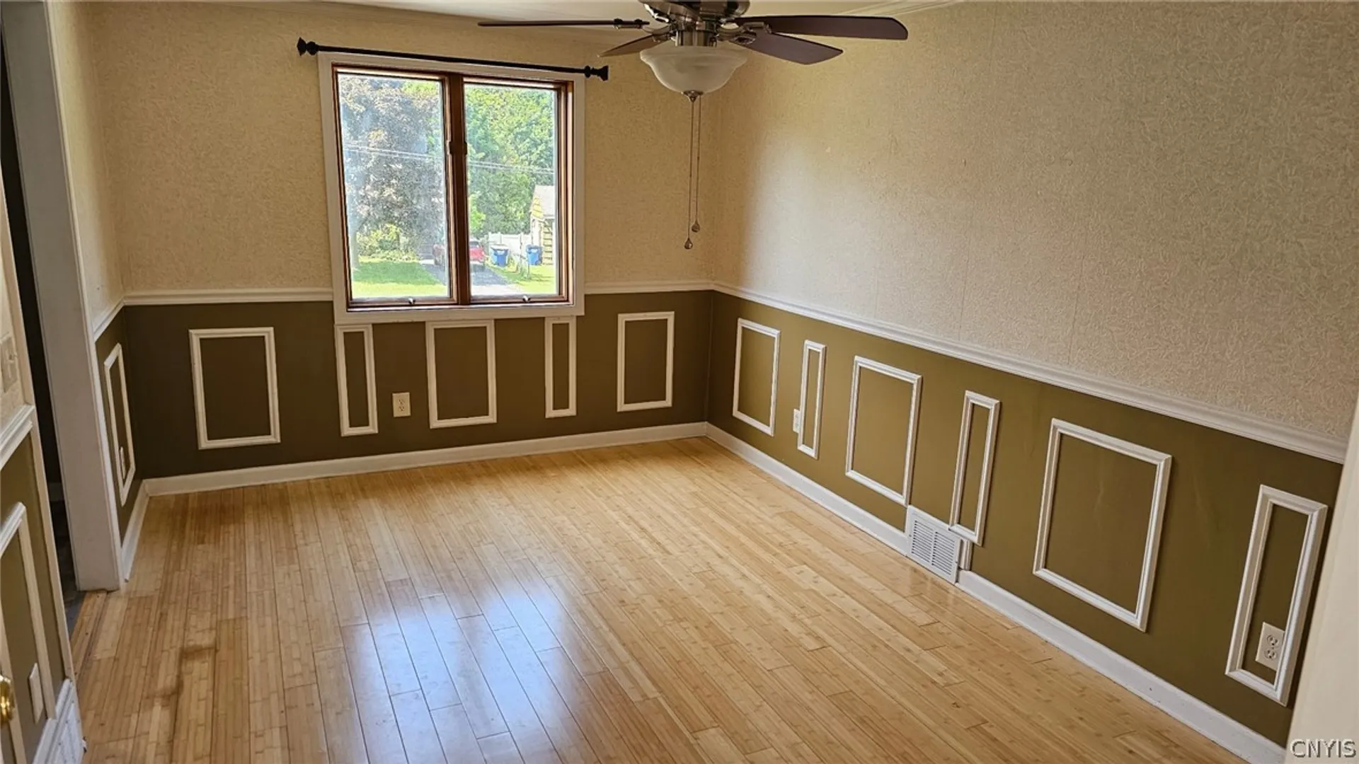 Property at 117 KIMBERLY Dr W, Camillus, NY 13219 7