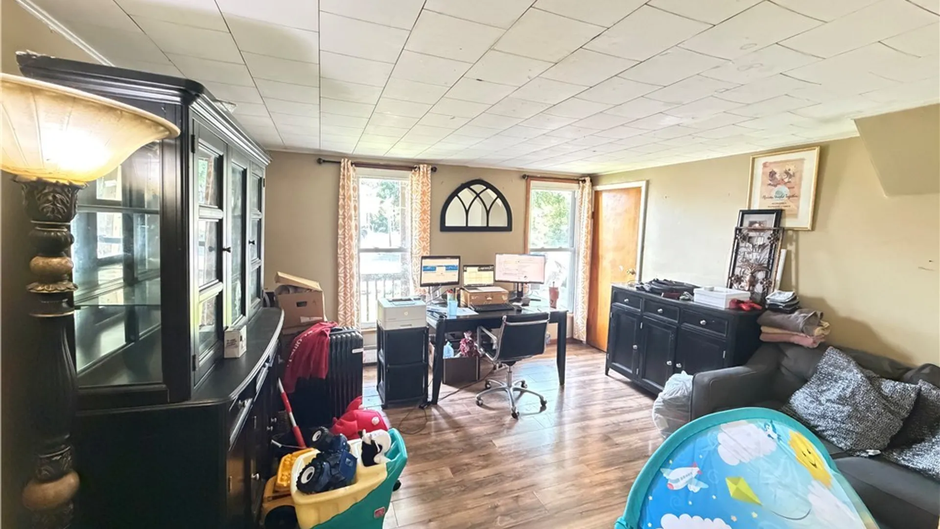 Property at 204 Saint Marks Avenue, Syracuse, NY 13204 13