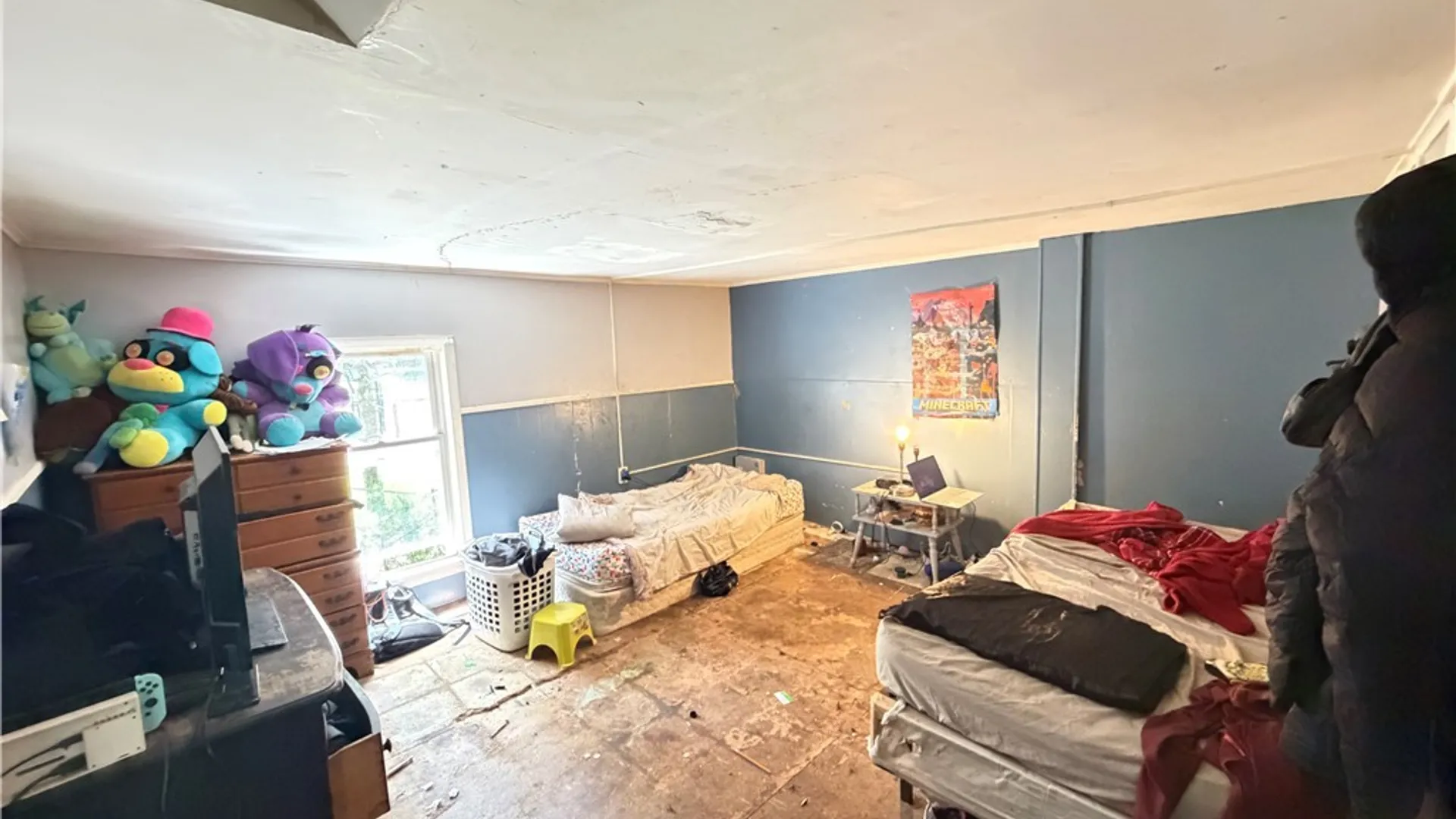 Property at 204 Saint Marks Avenue, Syracuse, NY 13204 32