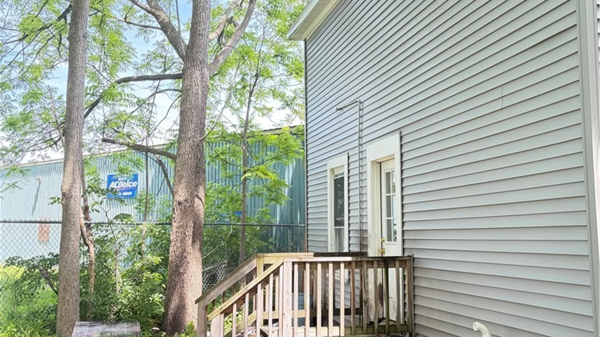 Property at 204 Saint Marks Avenue, Syracuse, NY 13204 5
