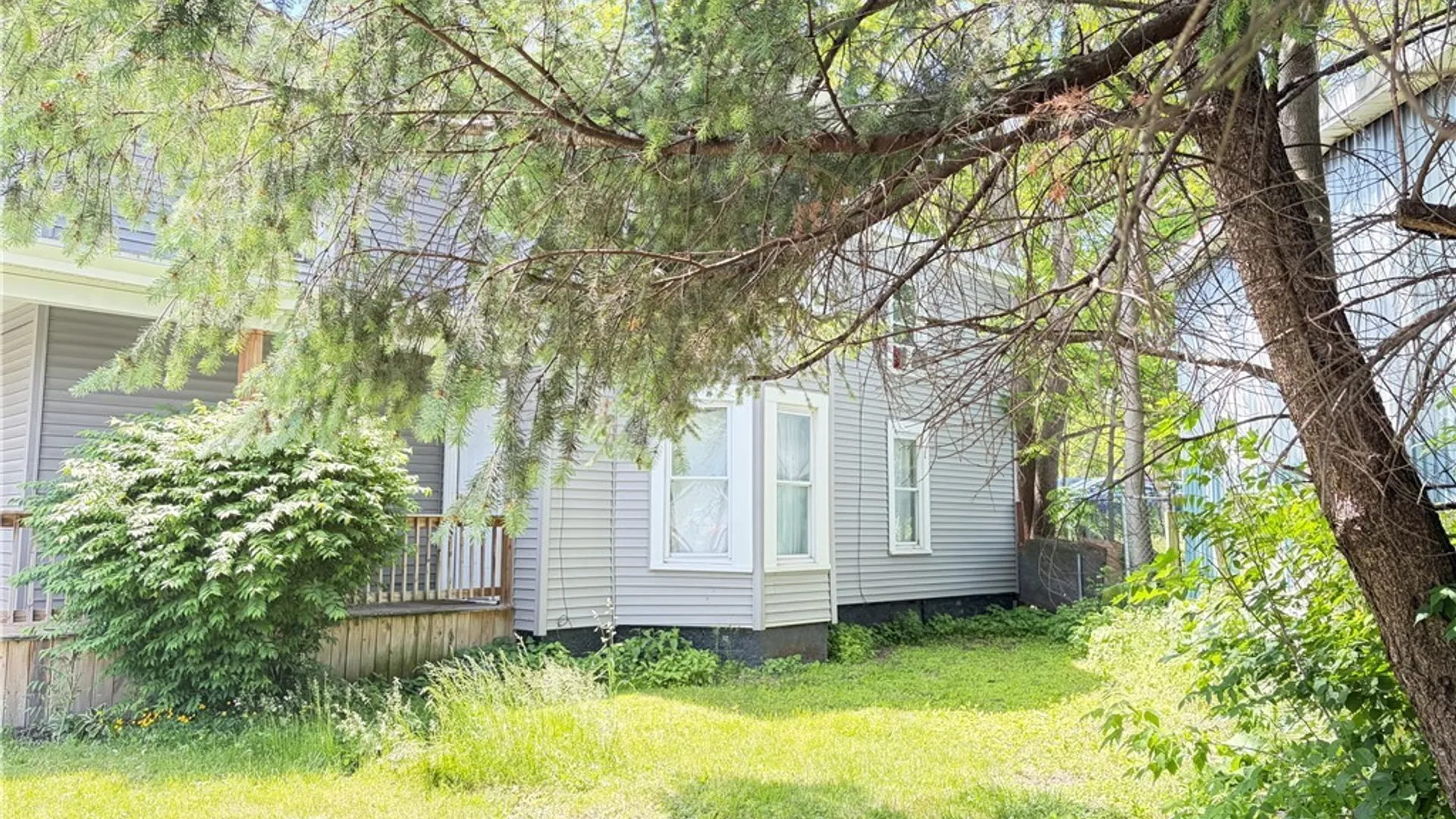 Property at 204 Saint Marks Avenue, Syracuse, NY 13204 6