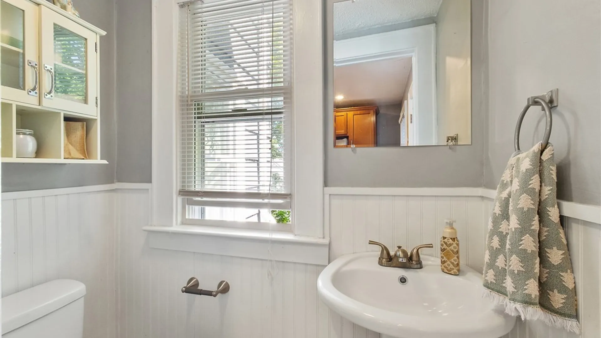 Property at 108 Huntington Road, Syracuse, NY 13219 20