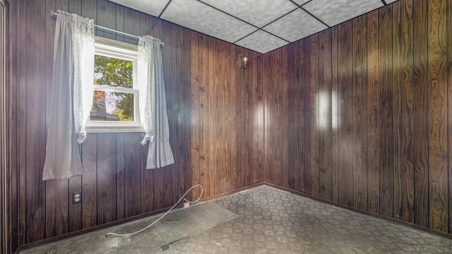 Property at 192 Baitz Avenue, Buffalo, NY 14206 14