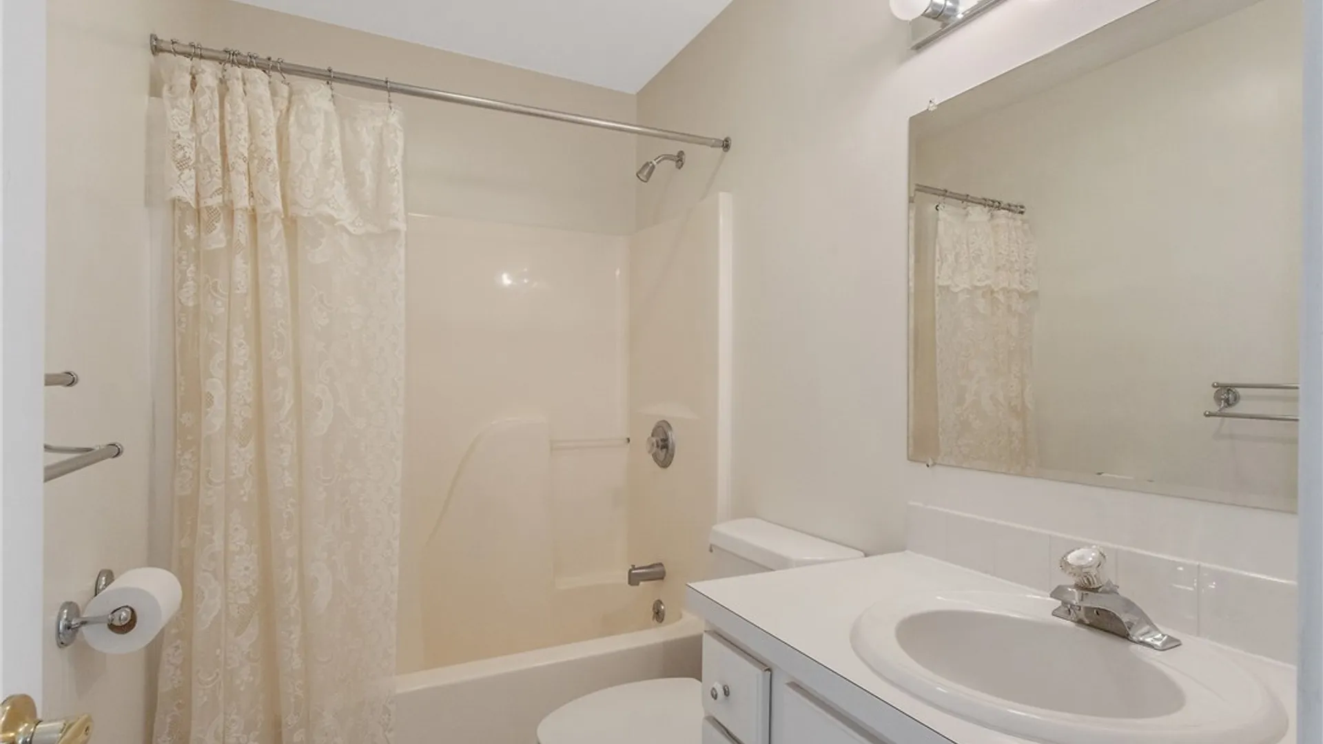Property at 354 Summerhaven Drive, Manlius, NY 13057 38