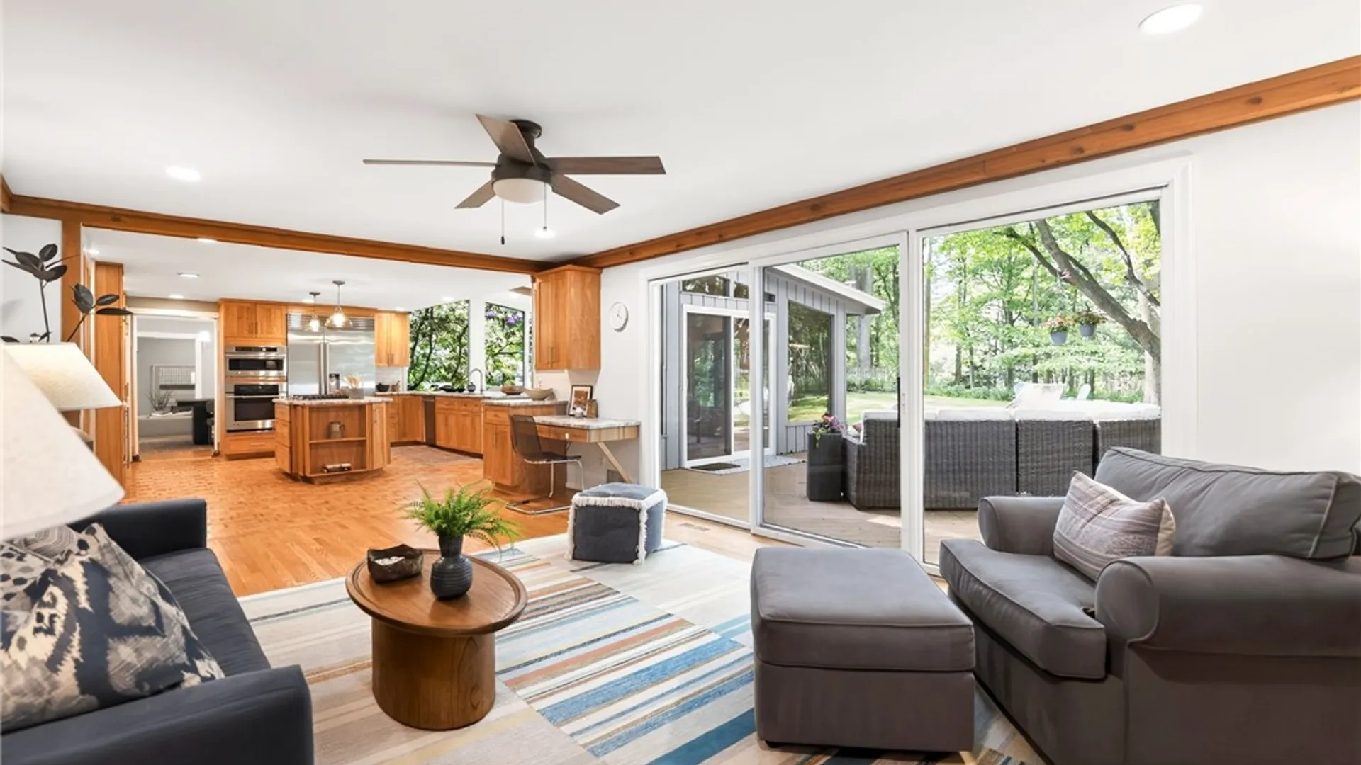 Property at 16 Great Oak Lane, Perinton, NY 14534 17