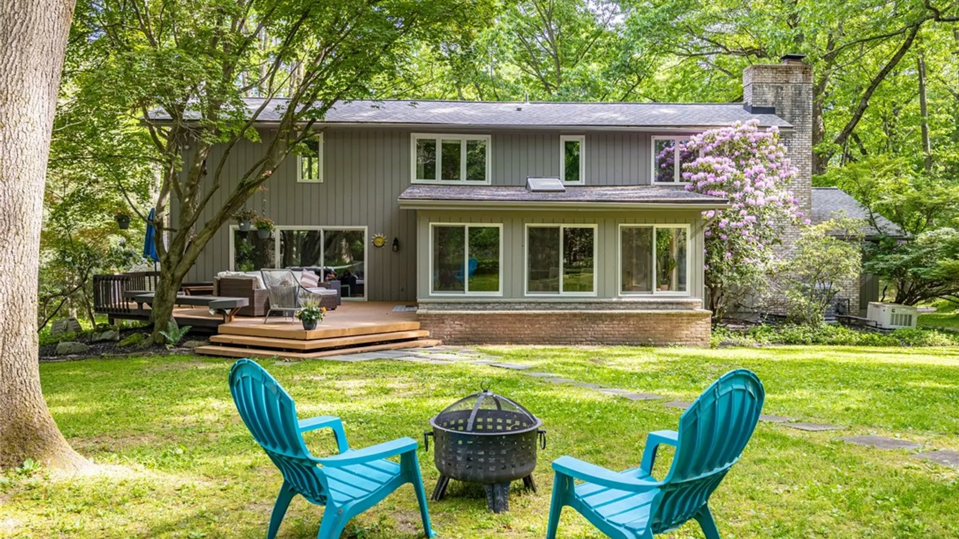 Property at 16 Great Oak Lane, Perinton, NY 14534 45