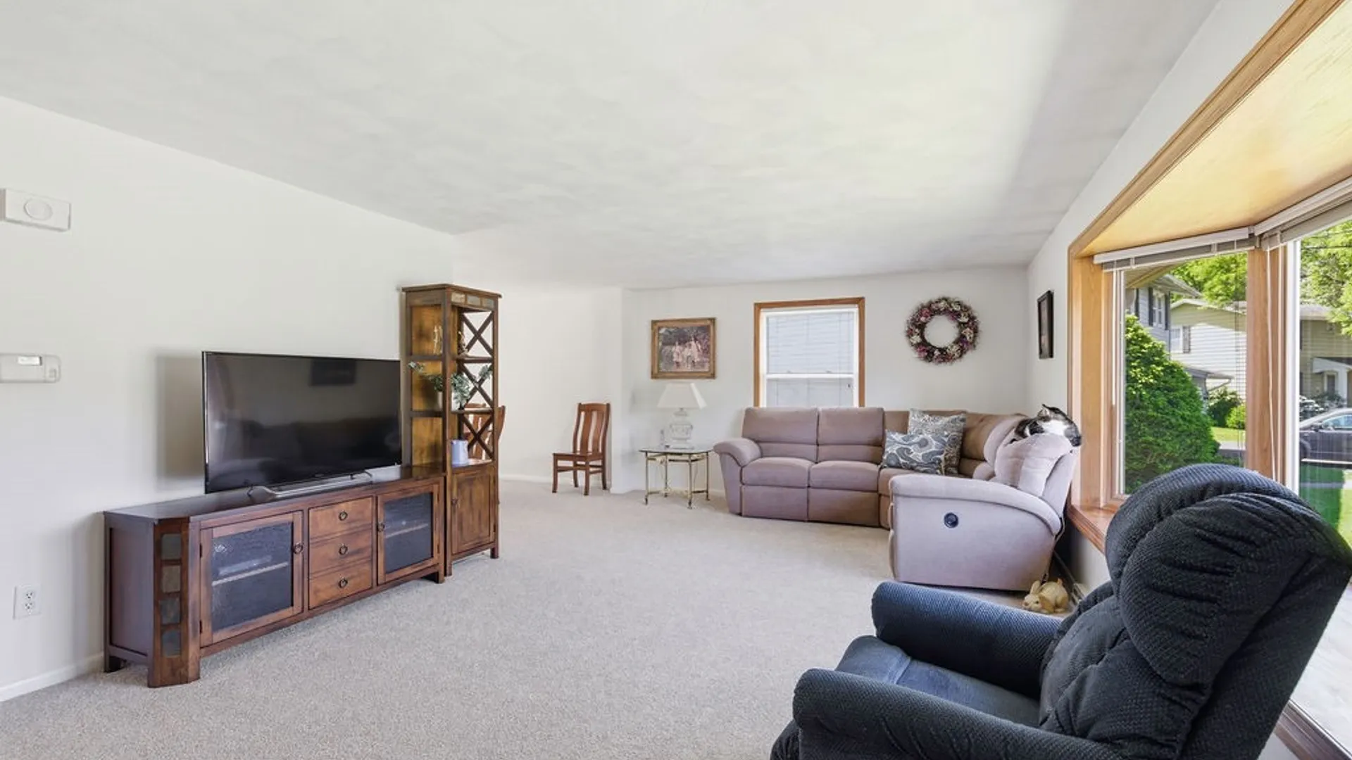 Property at 4872 Juneway Drive, Salina, NY 13088 6