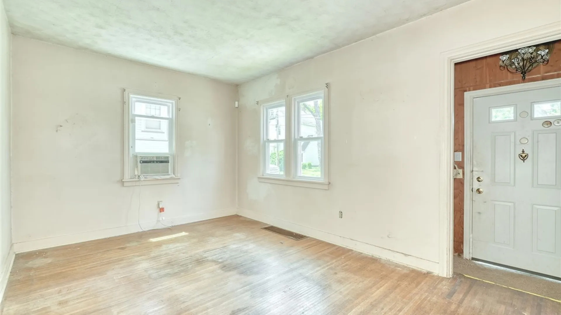 Property at 166 Pleasant Avenue, Irondequoit, NY 14622 11