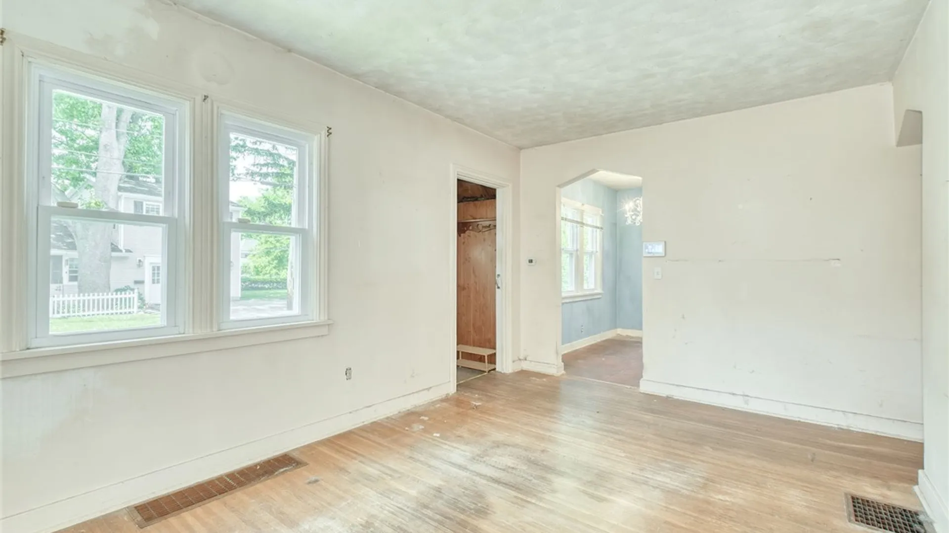 Property at 166 Pleasant Avenue, Irondequoit, NY 14622 12