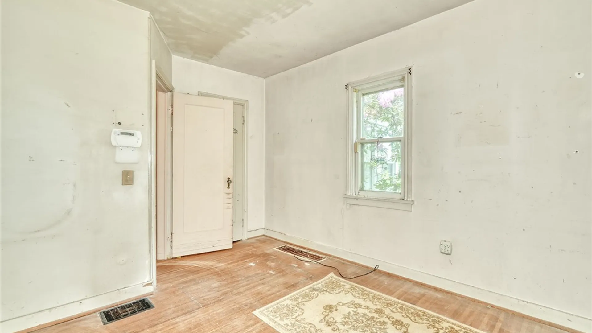 Property at 166 Pleasant Avenue, Irondequoit, NY 14622 22
