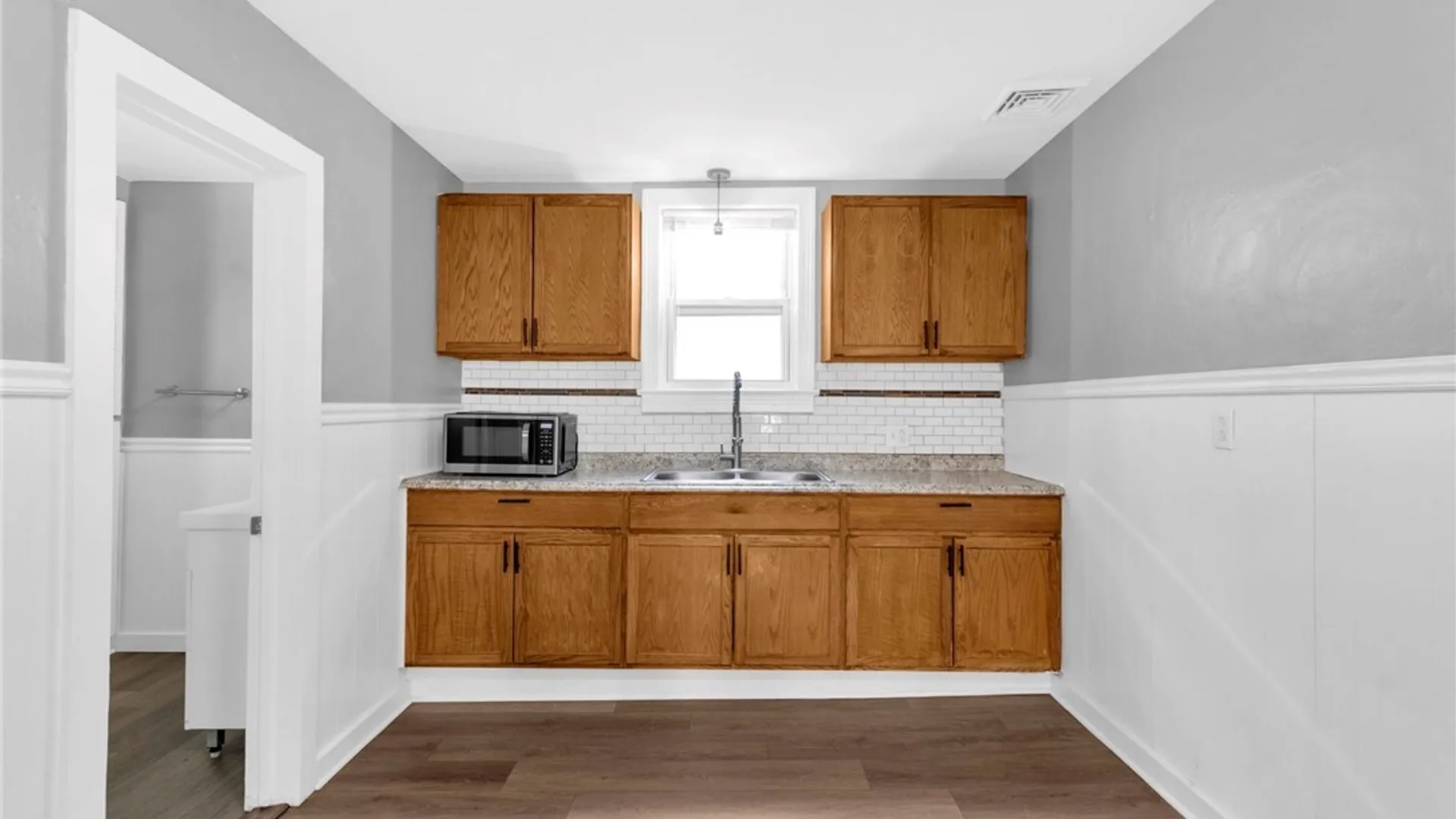 Property at 27 Como Avenue, Buffalo, NY 14220 18
