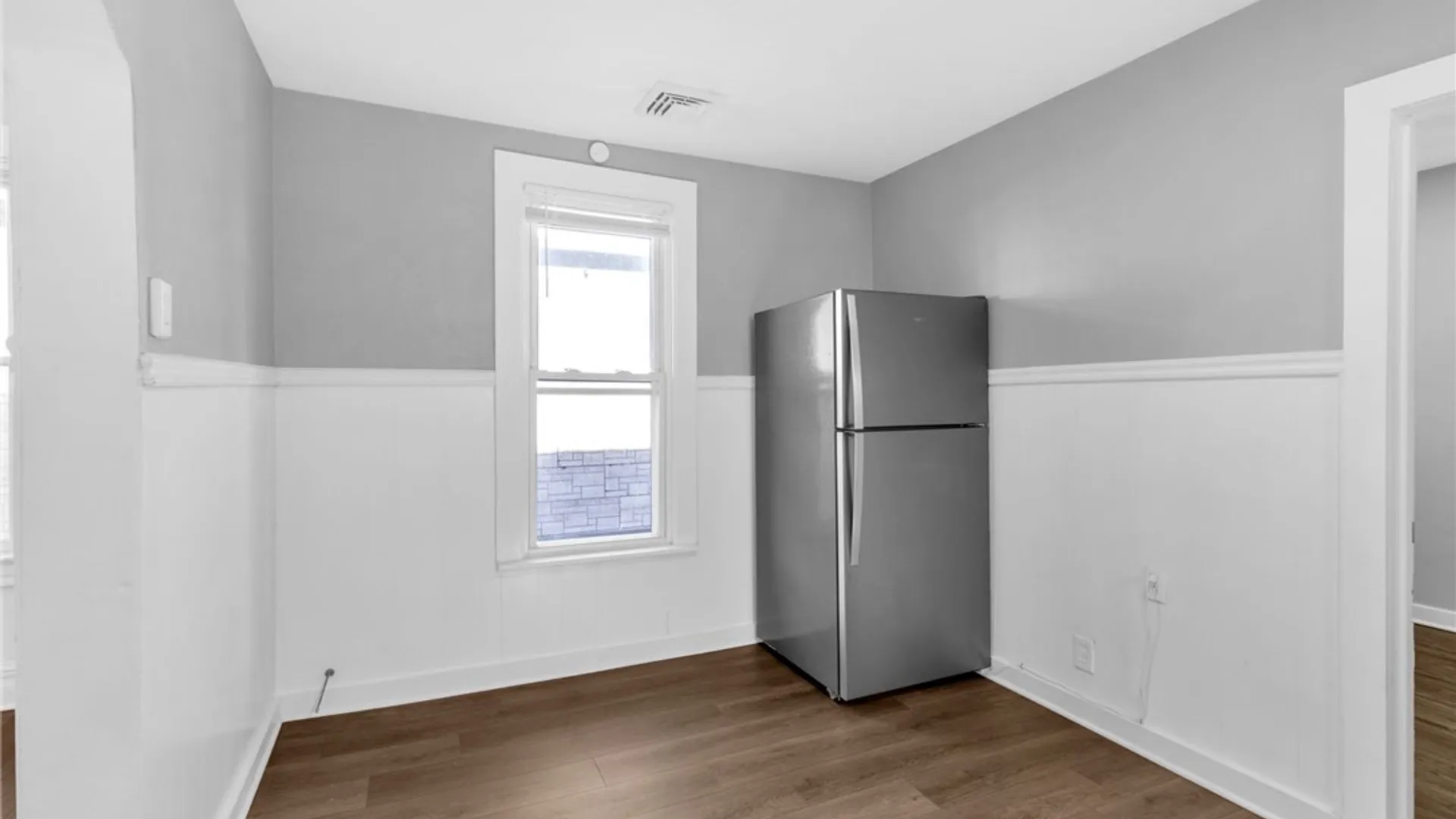 Property at 27 Como Avenue, Buffalo, NY 14220 22