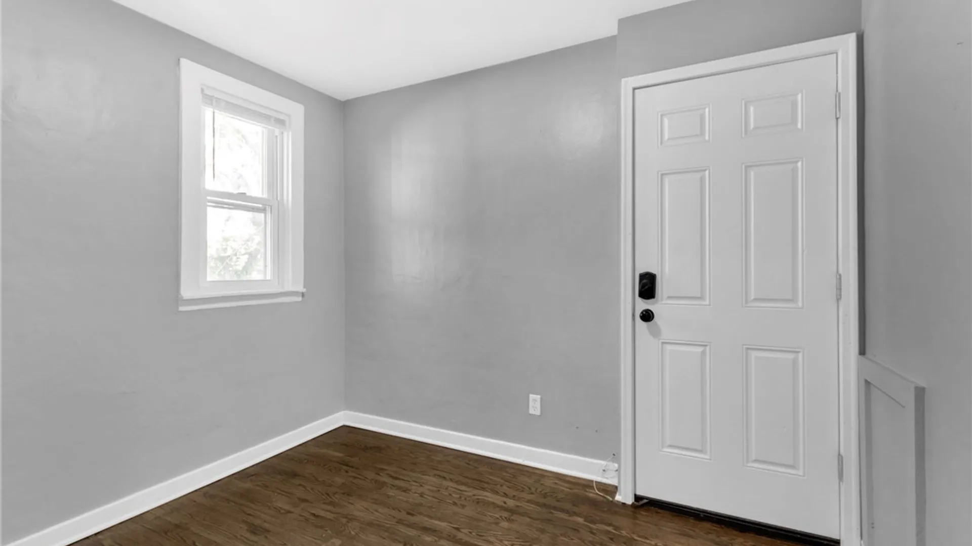 Property at 27 Como Avenue, Buffalo, NY 14220 23