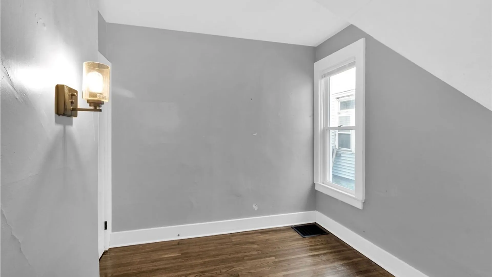 Property at 27 Como Avenue, Buffalo, NY 14220 33