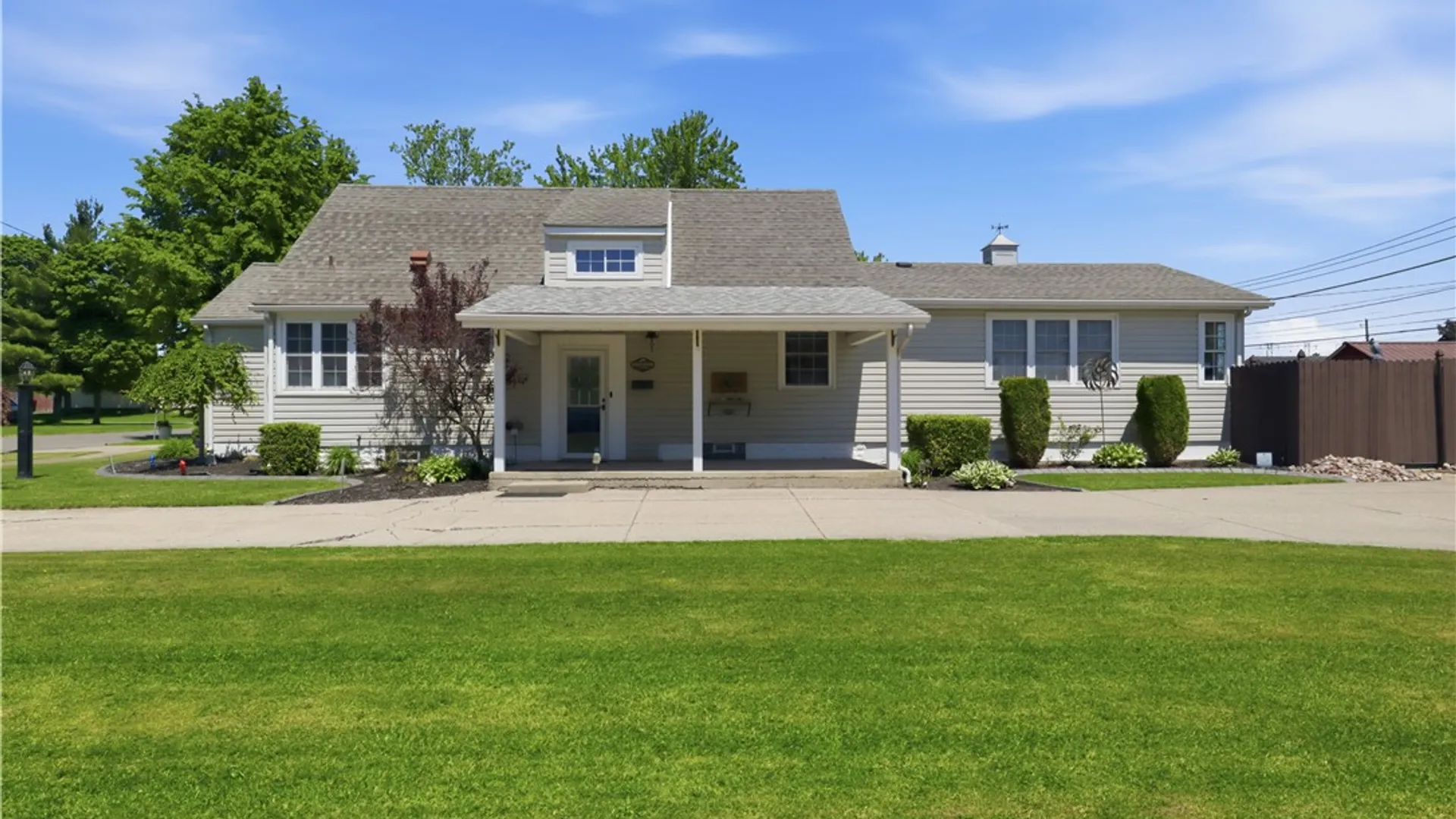 Property at 55 Toelsin Road, Cheektowaga, NY 14225 2
