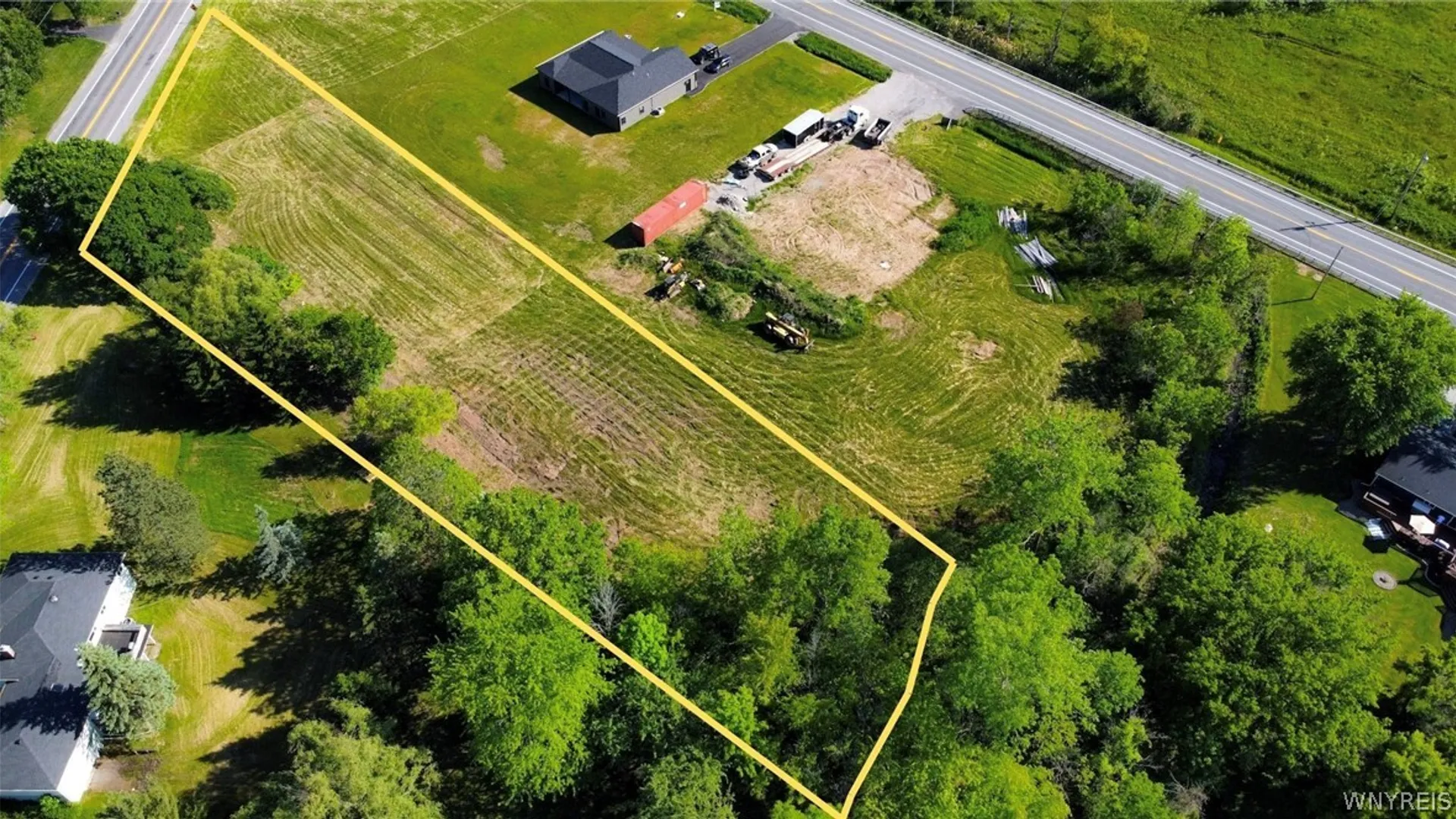 Property at 4200 Johnson Road, Lockport Town, NY 14094 2