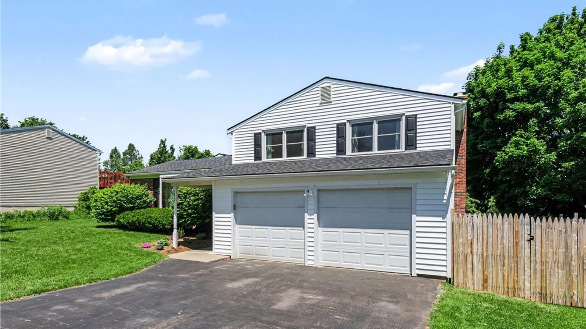 Property at 5816 Walnut Drive, Farmington, NY 14425 3