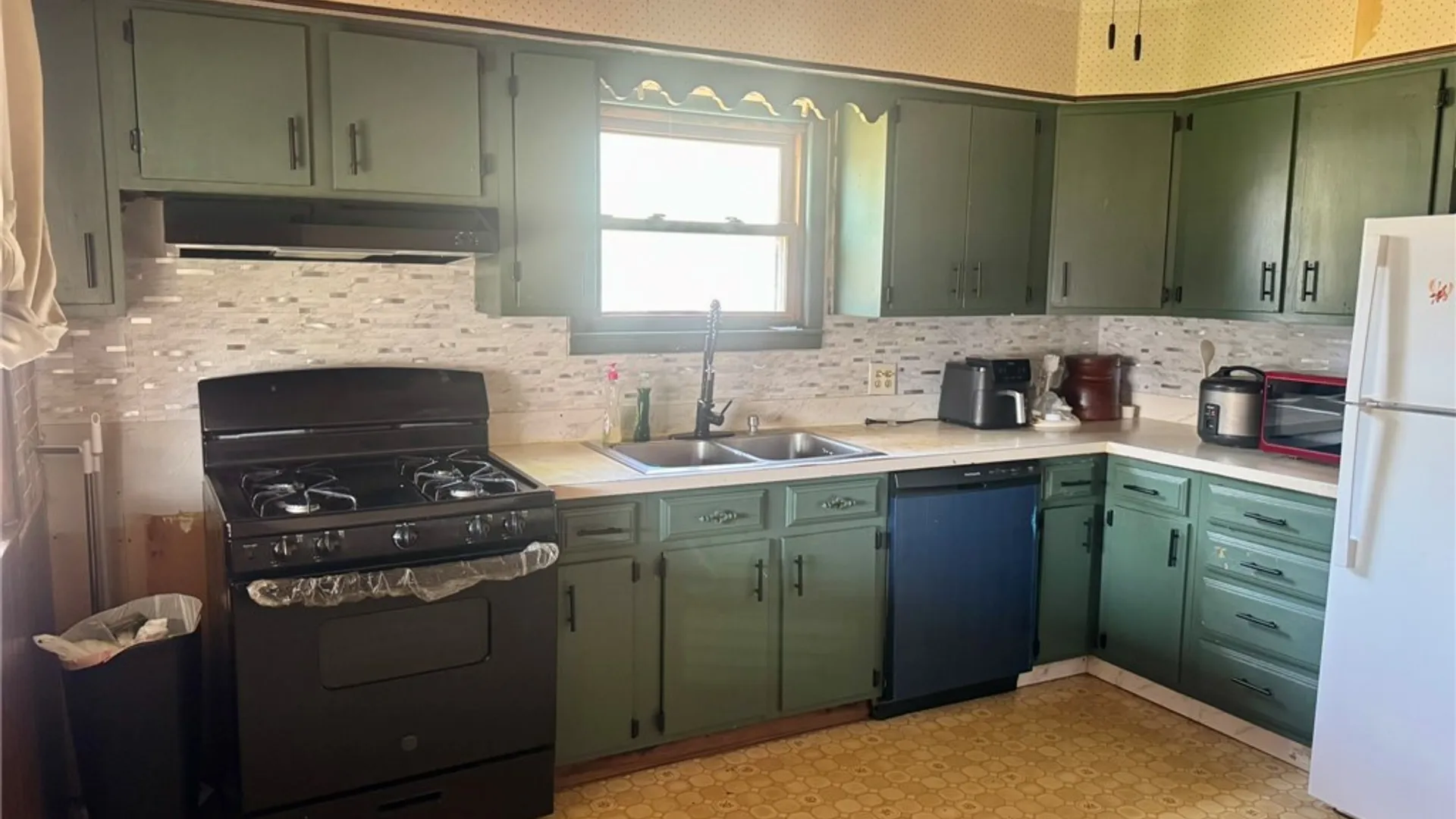 Property at 119 Merrill Street, Syracuse, NY 13208 17