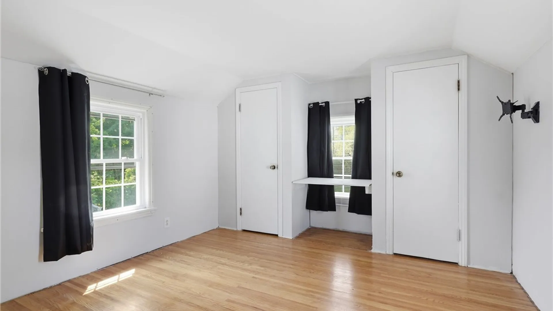 Property at 135 Glen Ellyn, Brighton, NY 14618 11