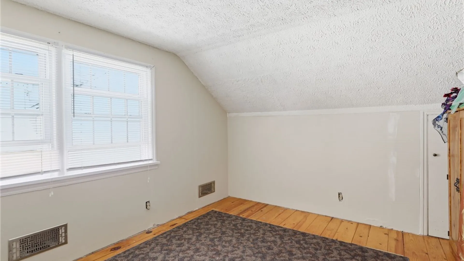 Property at 135 Glen Ellyn, Brighton, NY 14618 12