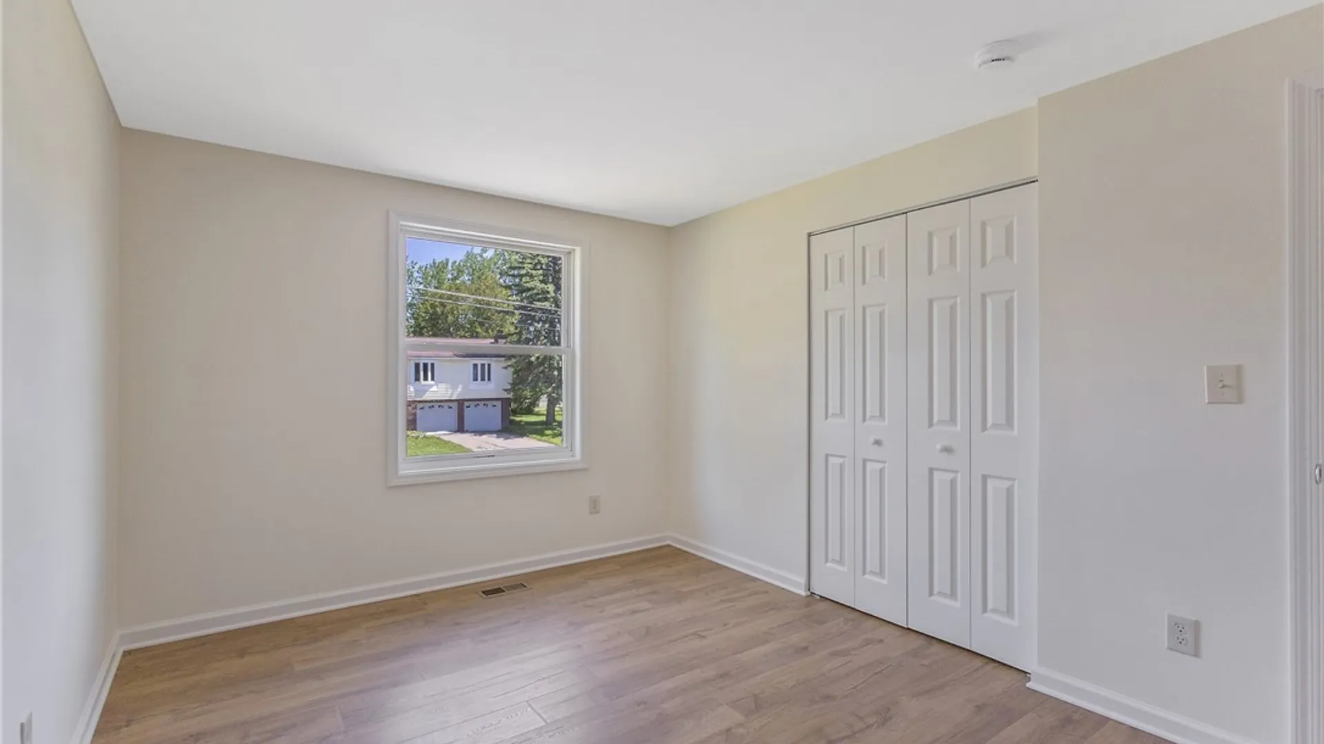 Property at 8256 Elaine Circle, Clay, NY 13090 16