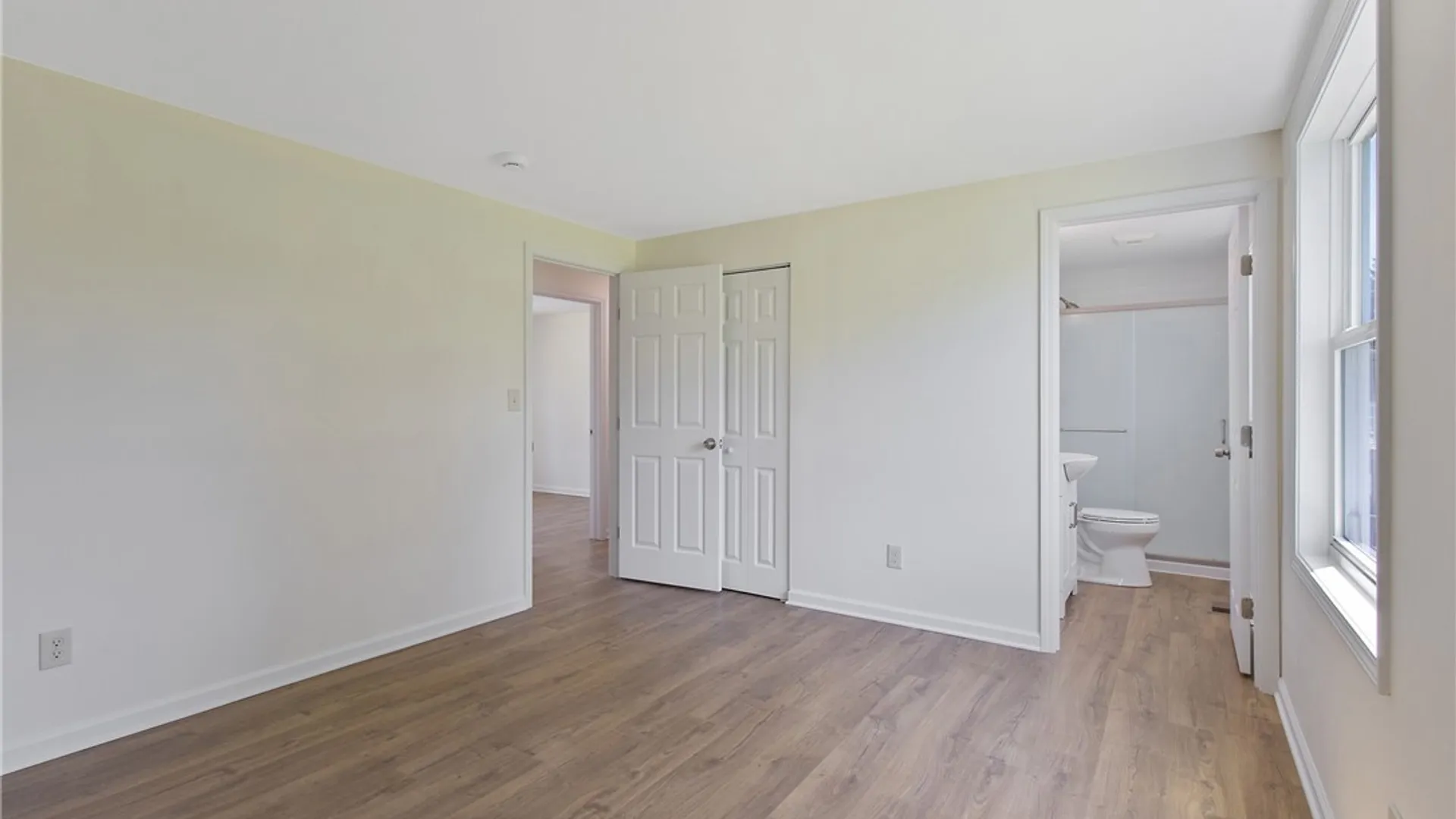 Property at 8256 Elaine Circle, Clay, NY 13090 21
