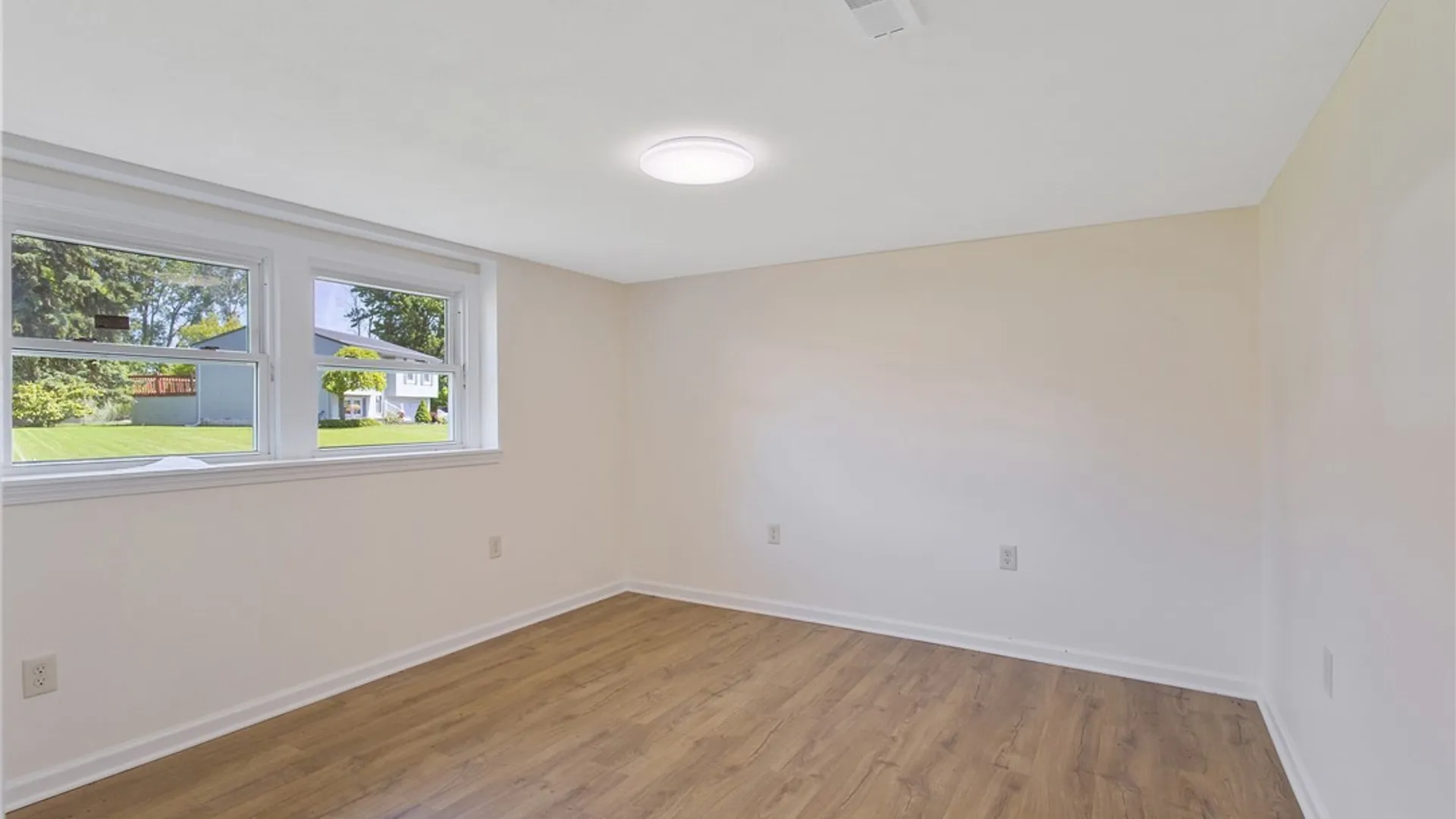 Property at 8256 Elaine Circle, Clay, NY 13090 24