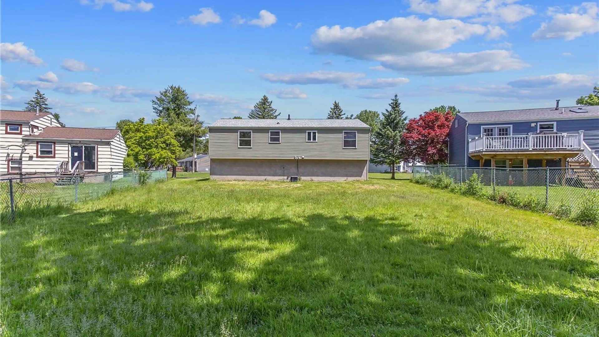 Property at 8256 Elaine Circle, Clay, NY 13090 30