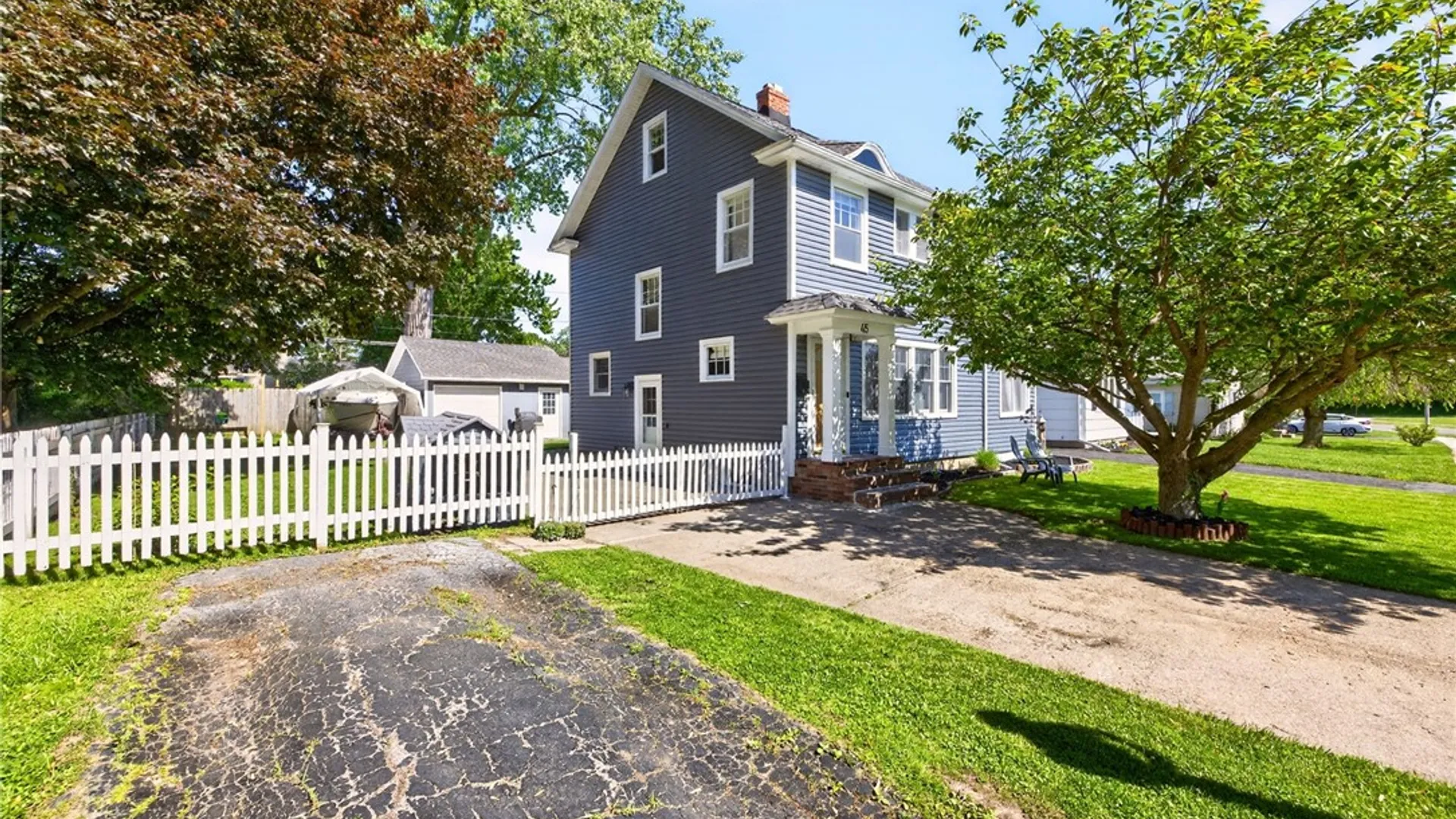 Property at 45 Lake Terrace, Irondequoit, NY 14617 4