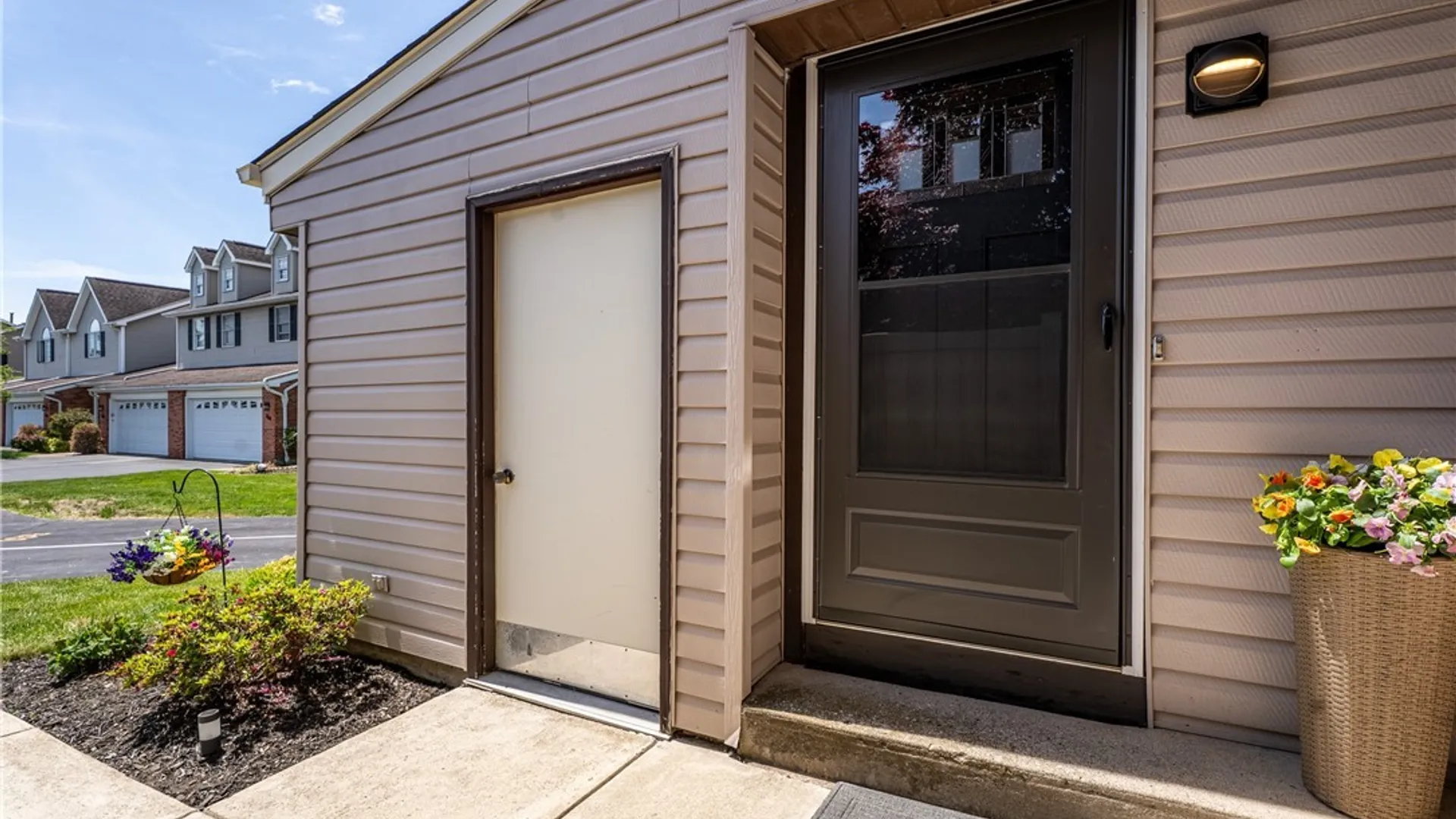 Property at 801 Red Fern Court, Amherst, NY 14051 2