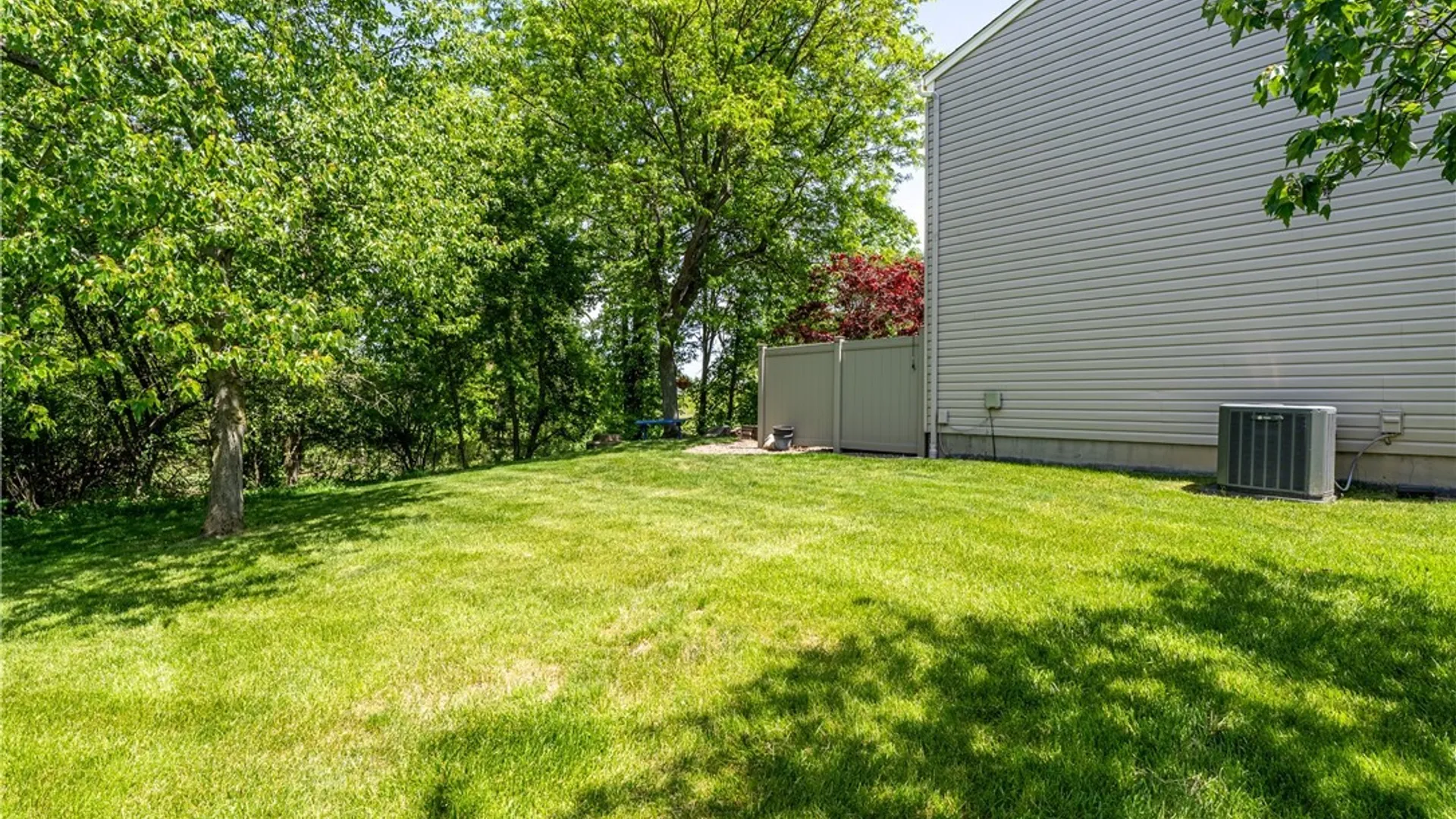 Property at 801 Red Fern Court, Amherst, NY 14051 33