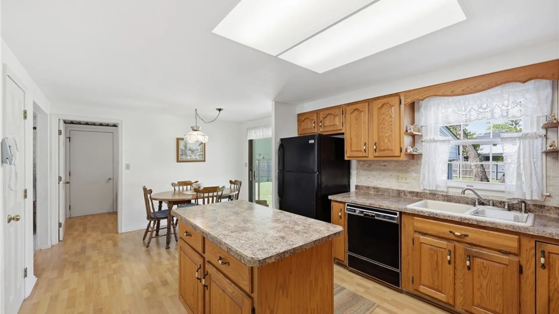 Property at 85 Heritage Road, Amherst, NY 14221 12