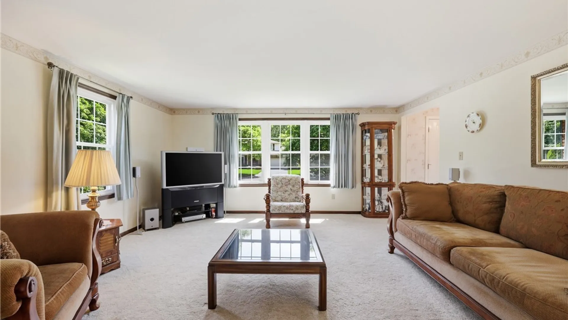 Property at 85 Heritage Road, Amherst, NY 14221 6