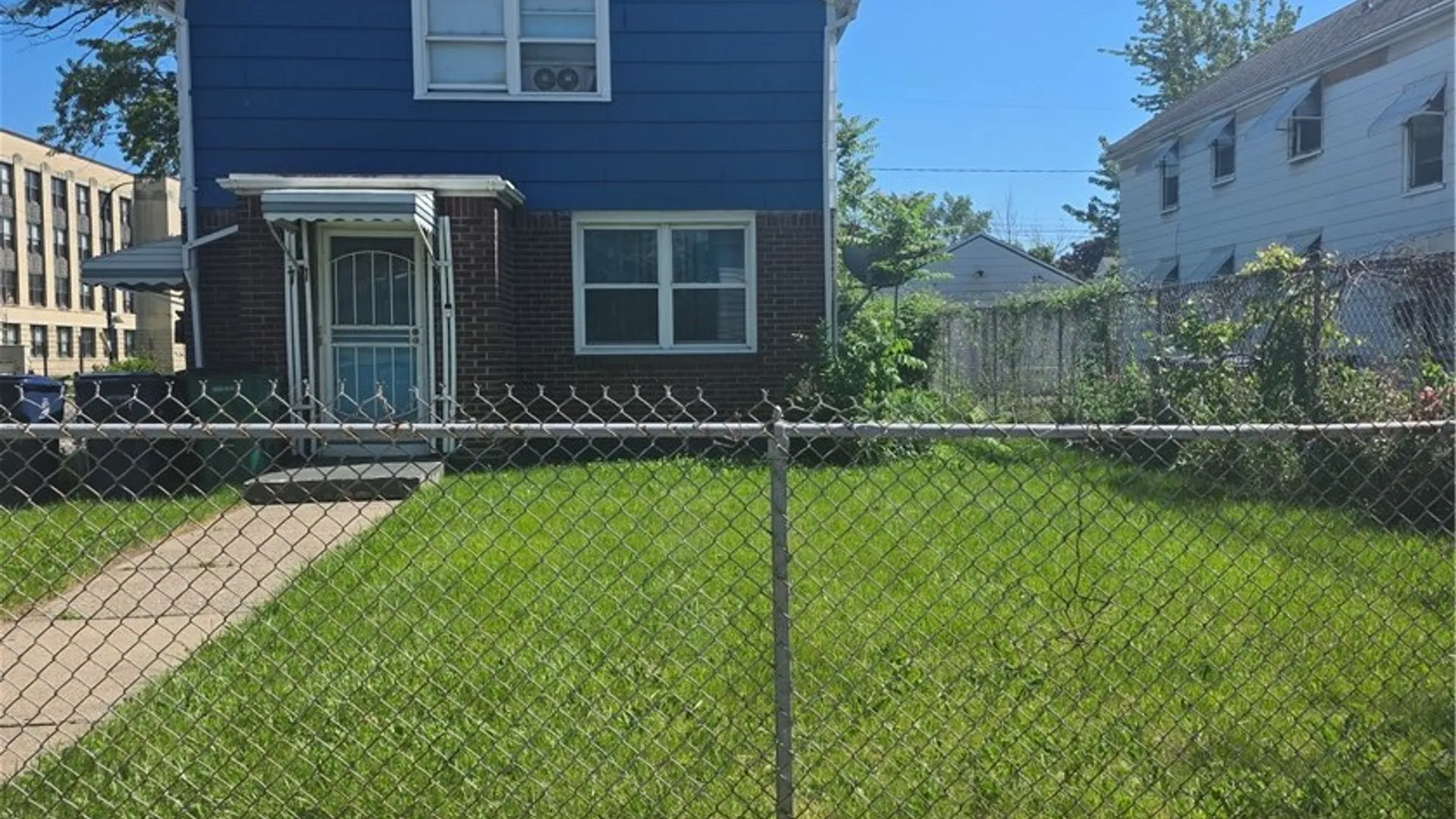 Property at 77 Oakmont Avenue, Buffalo, NY 14215 2
