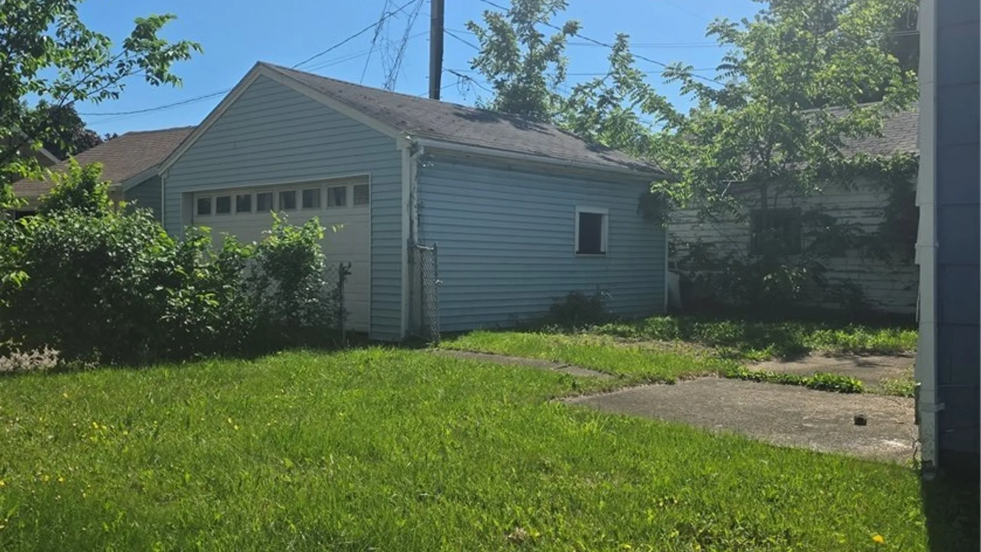 Property at 77 Oakmont Avenue, Buffalo, NY 14215 3