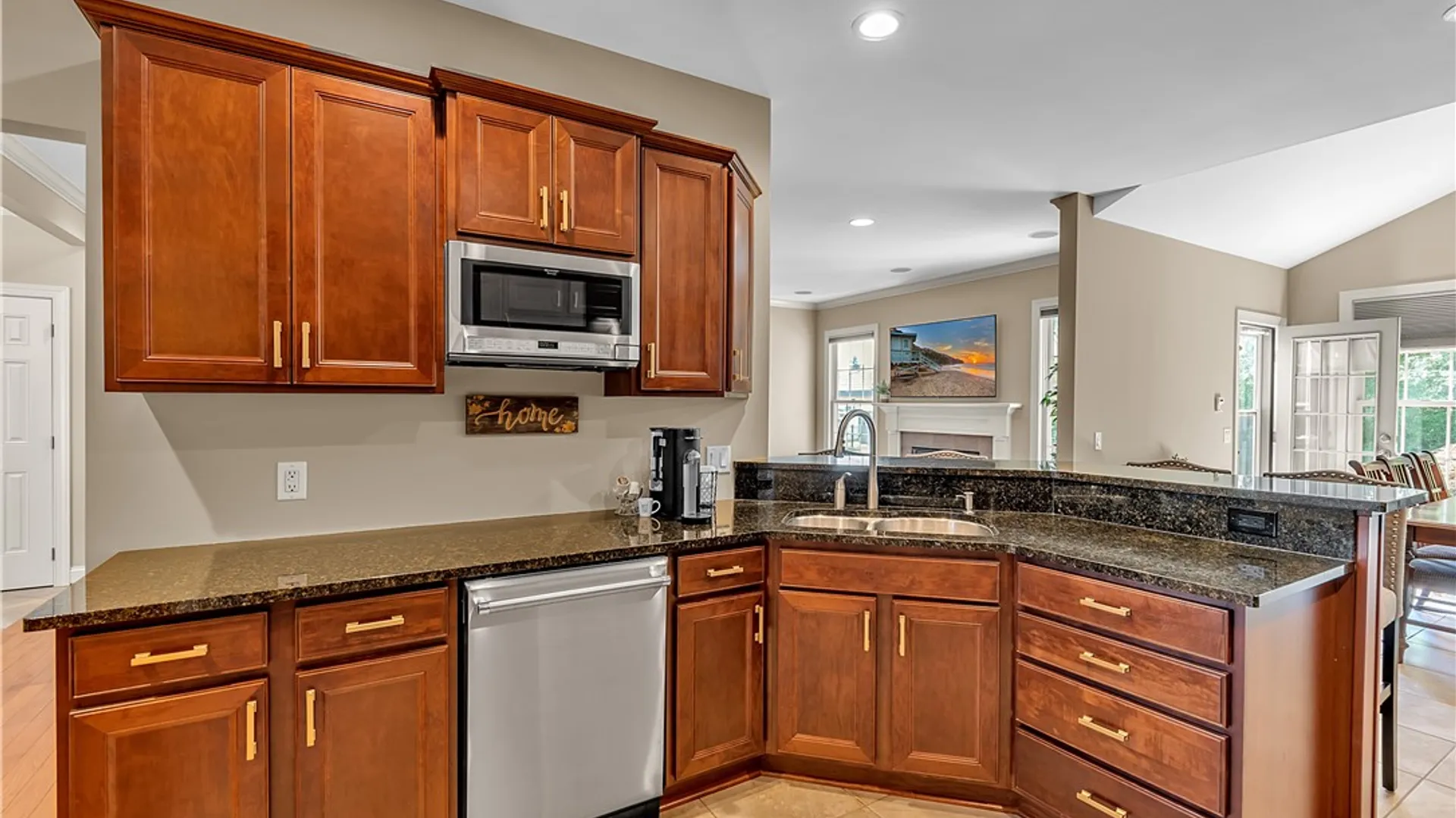 Property at 38 Nicholas Lane, Lancaster, NY 14086 17