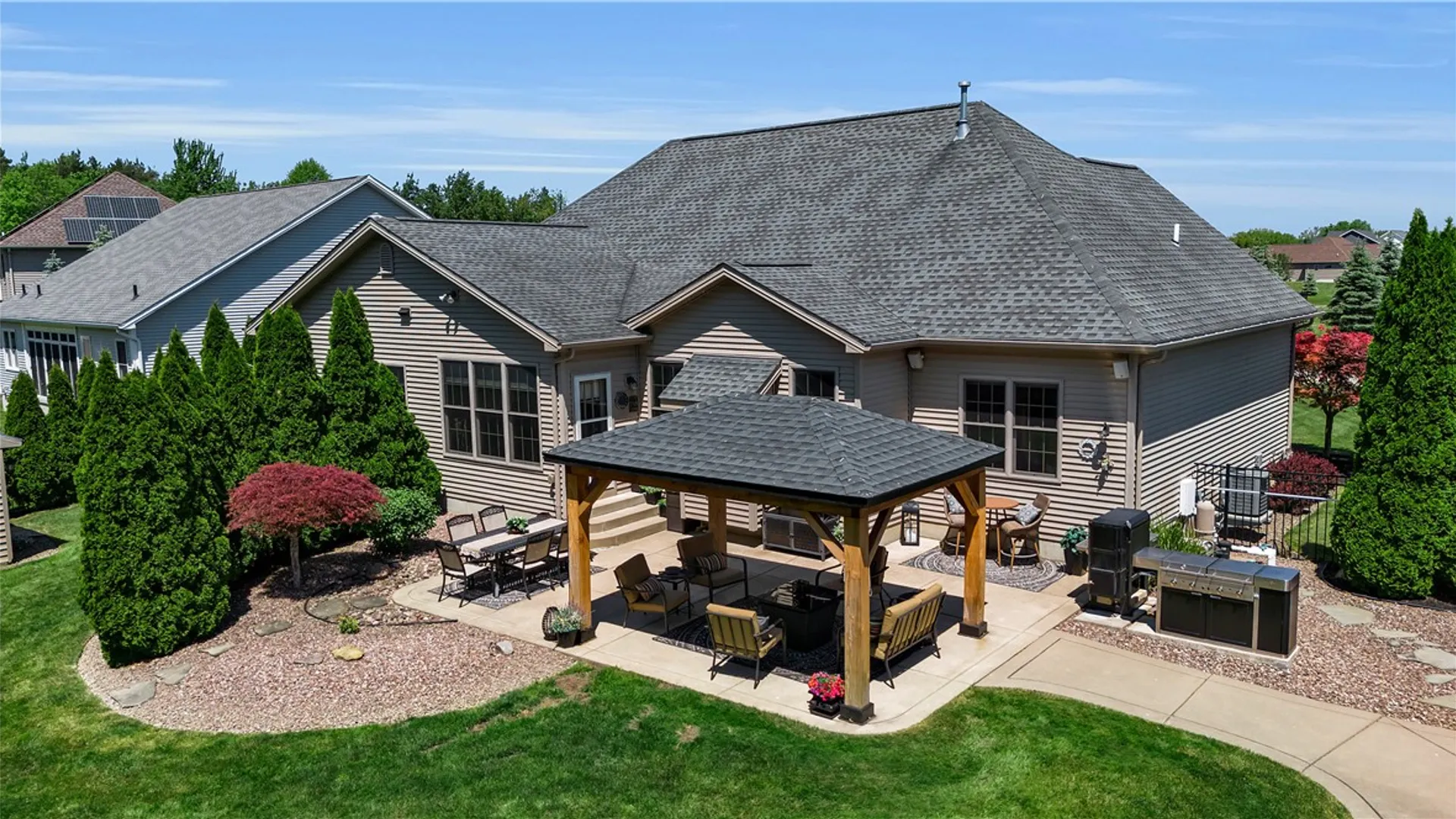 Property at 38 Nicholas Lane, Lancaster, NY 14086 4