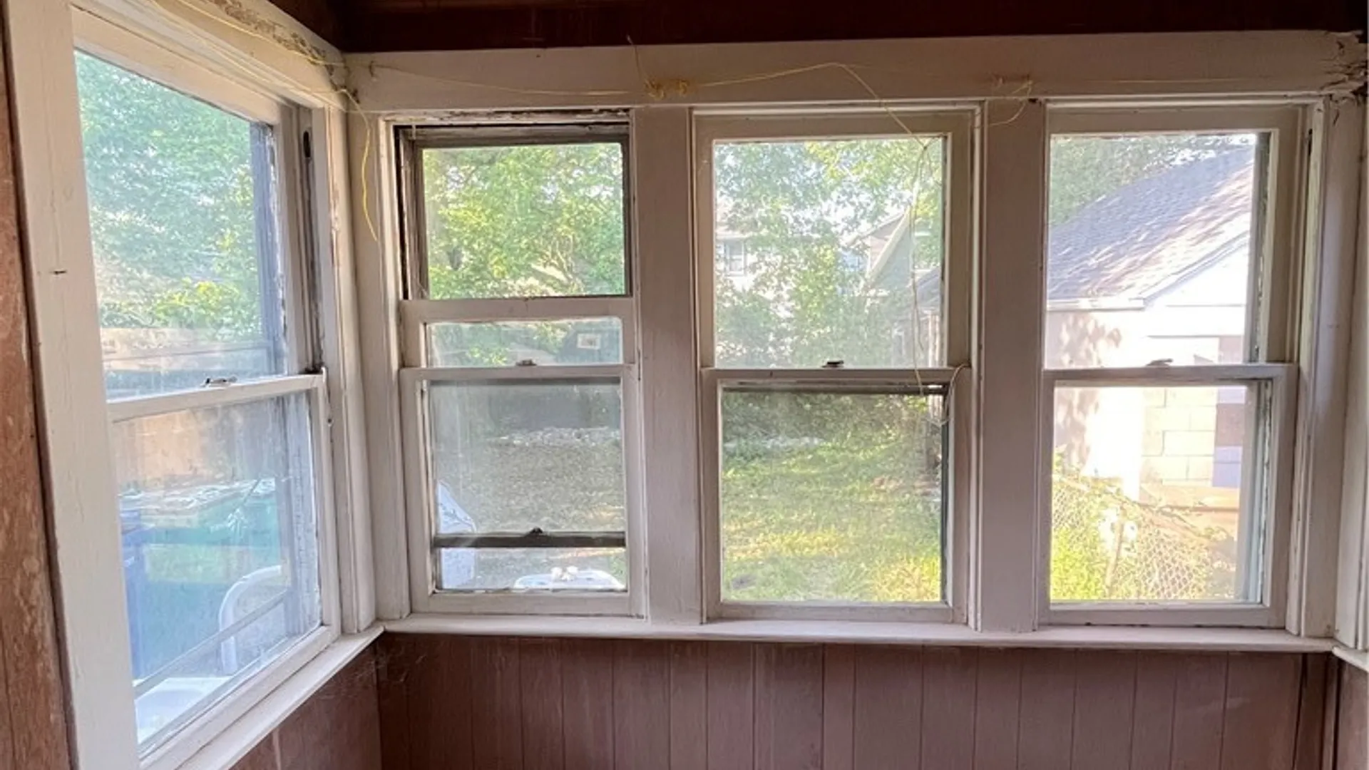 Property at 375 Winspear Avenue, Buffalo, NY 14215 10
