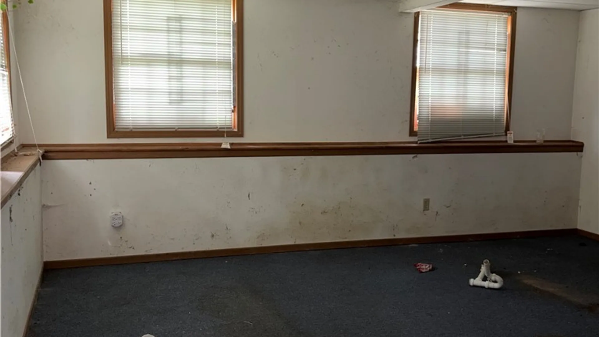 Property at 827 Tallman Street, Syracuse, NY 13204 16