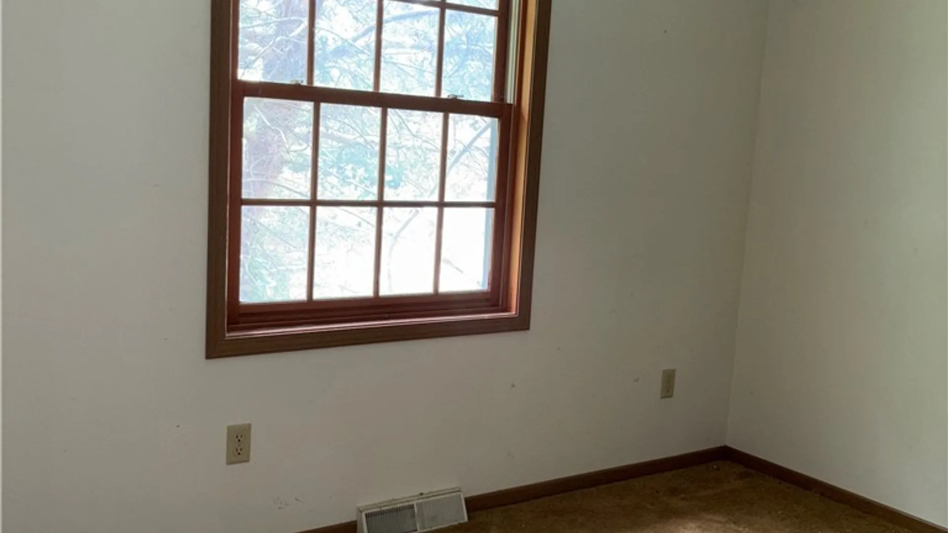 Property at 827 Tallman Street, Syracuse, NY 13204 7